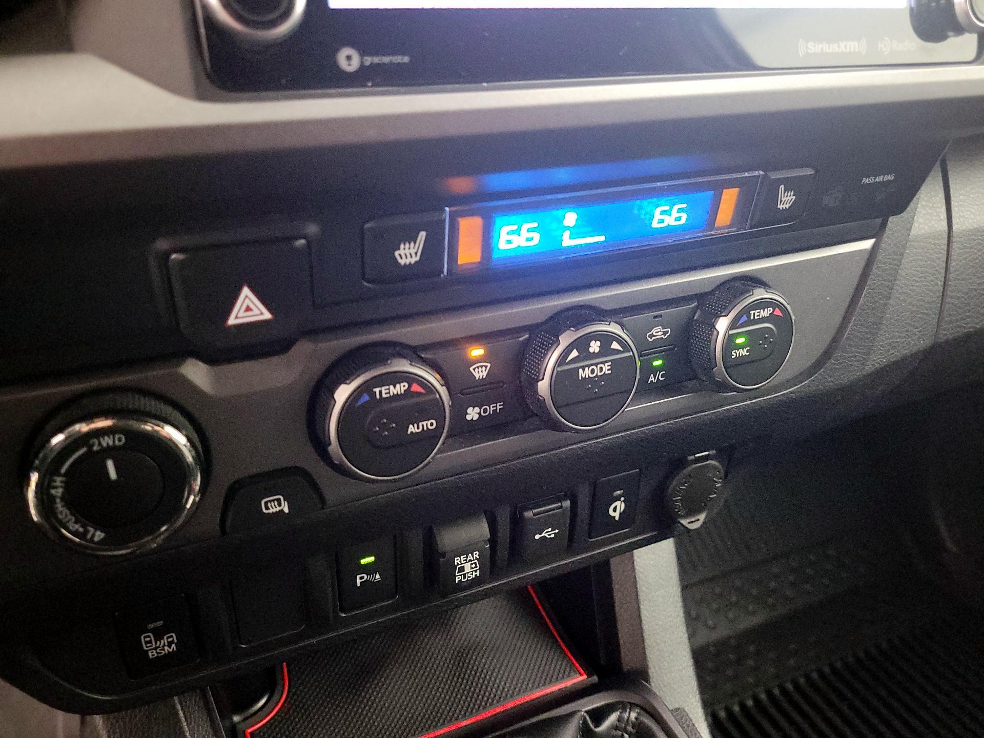 Thumbnail: 2020 Toyota Tacoma - 17