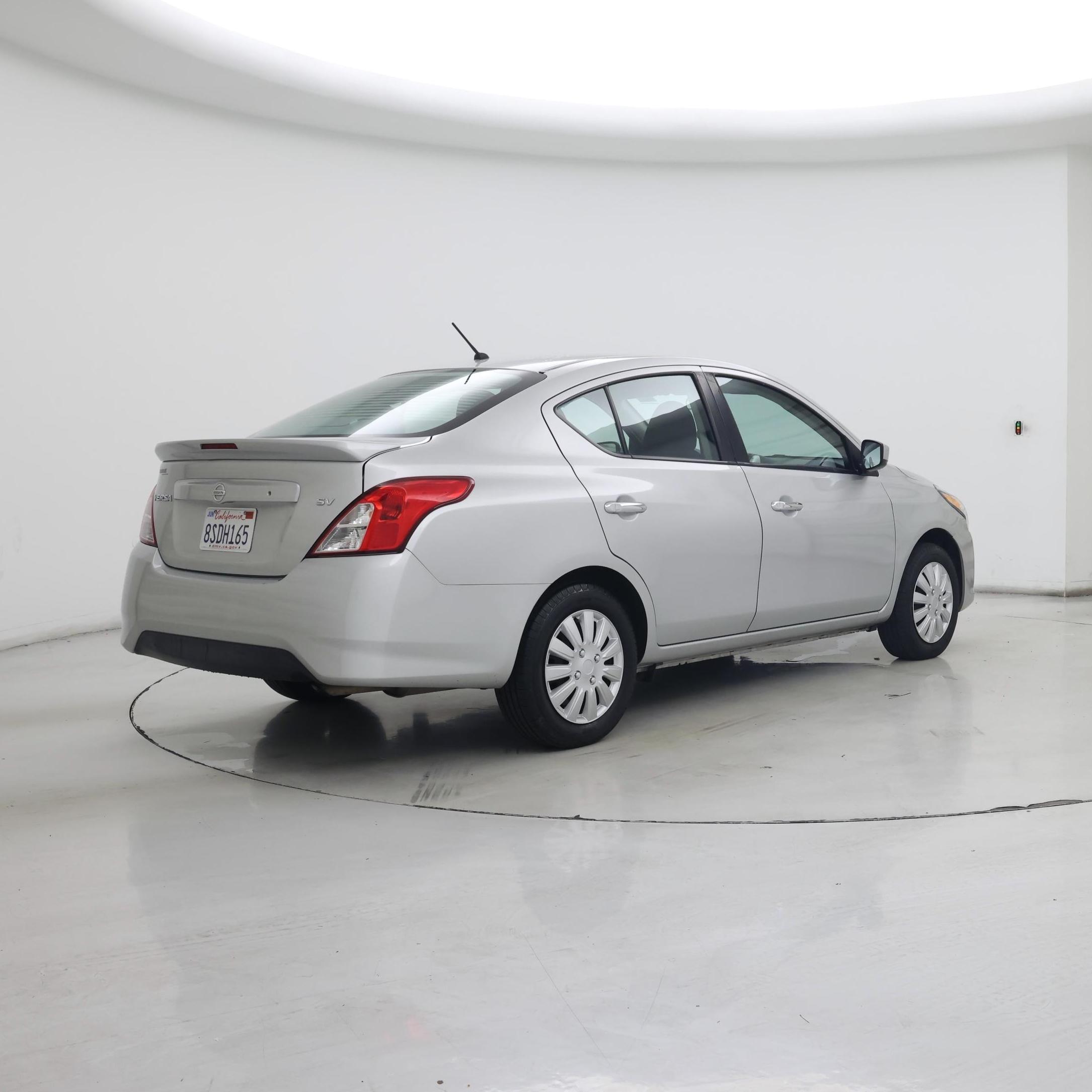 Thumbnail: 2018 Nissan Versa - 8
