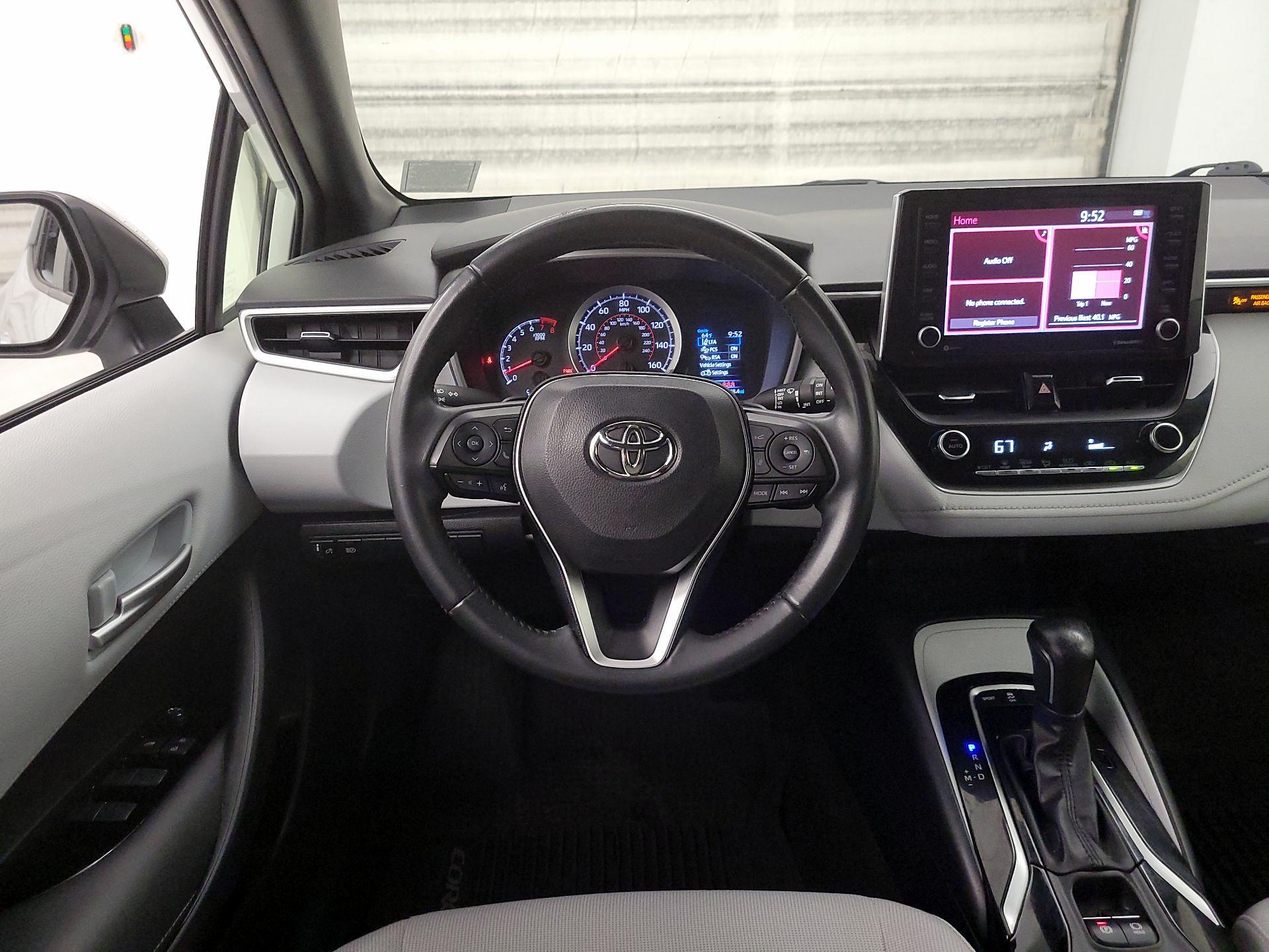 Thumbnail: 2022 Toyota Corolla - 10