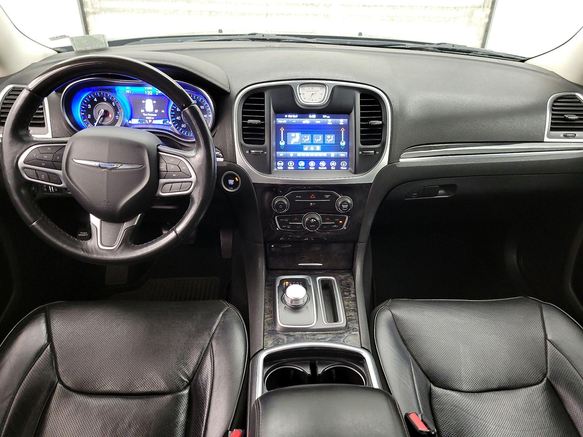 Thumbnail: 2019 Chrysler 300 - 9