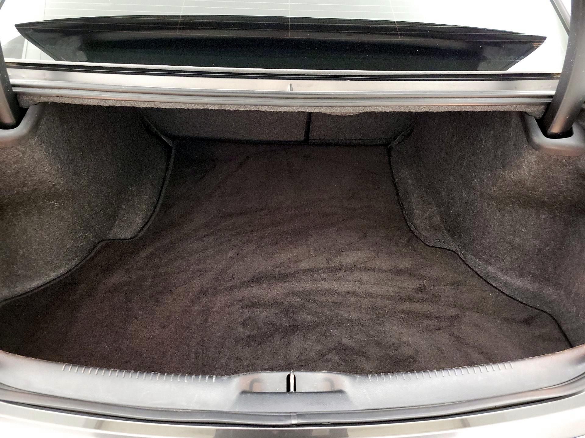 Thumbnail: 2019 Chrysler 300 - 20