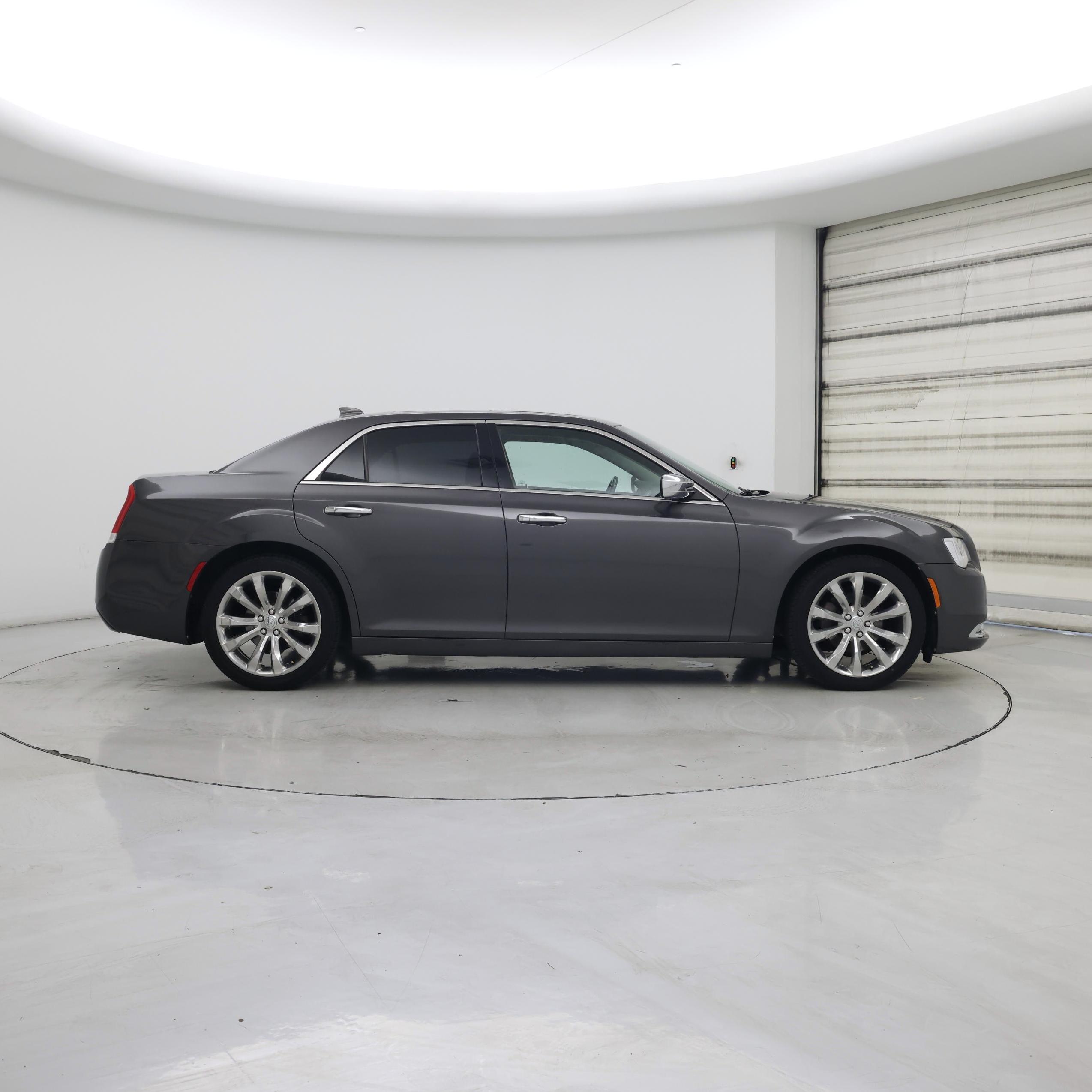 Thumbnail: 2019 Chrysler 300 - 7