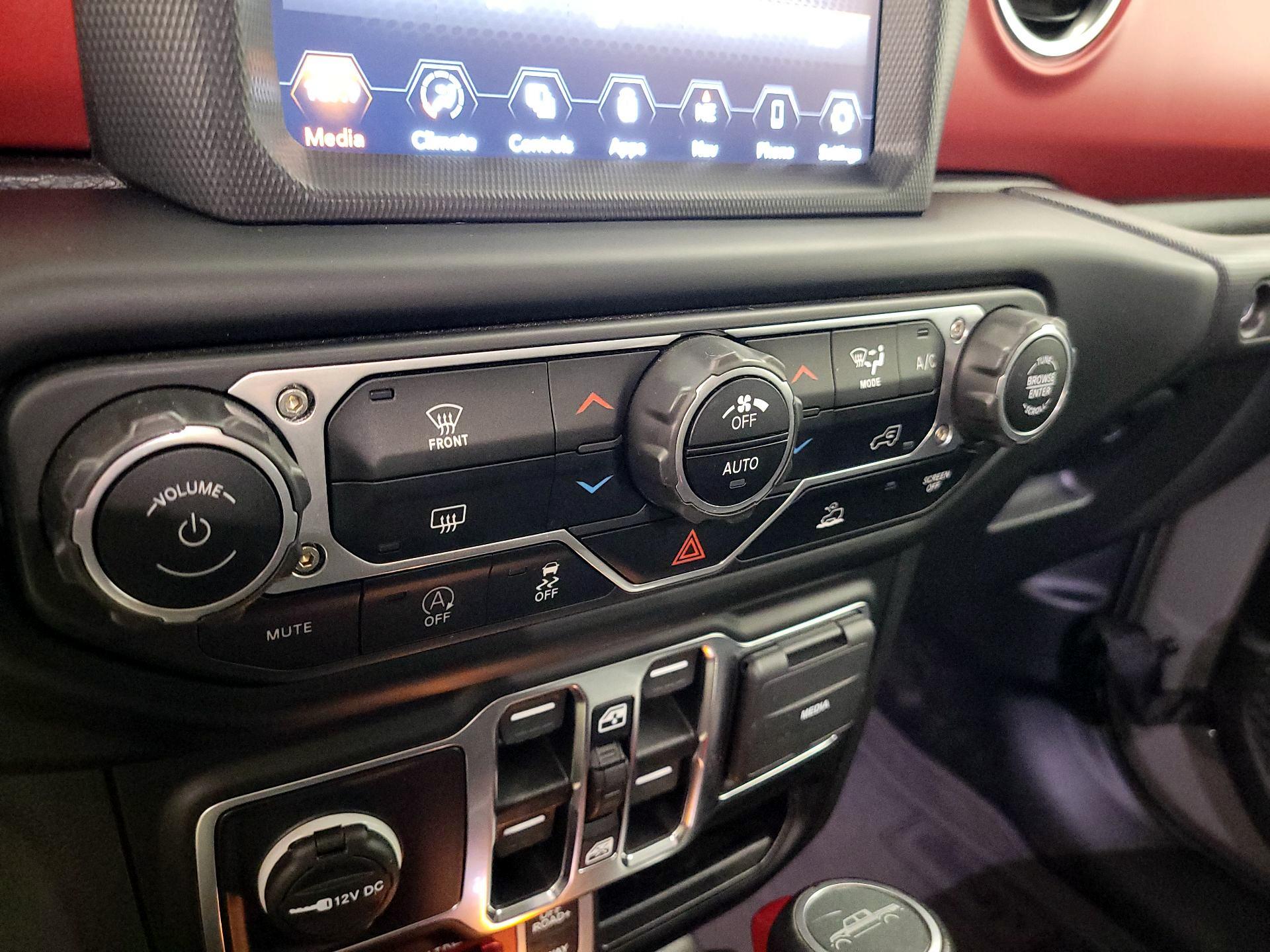 Thumbnail: 2022 Jeep Gladiator - 17