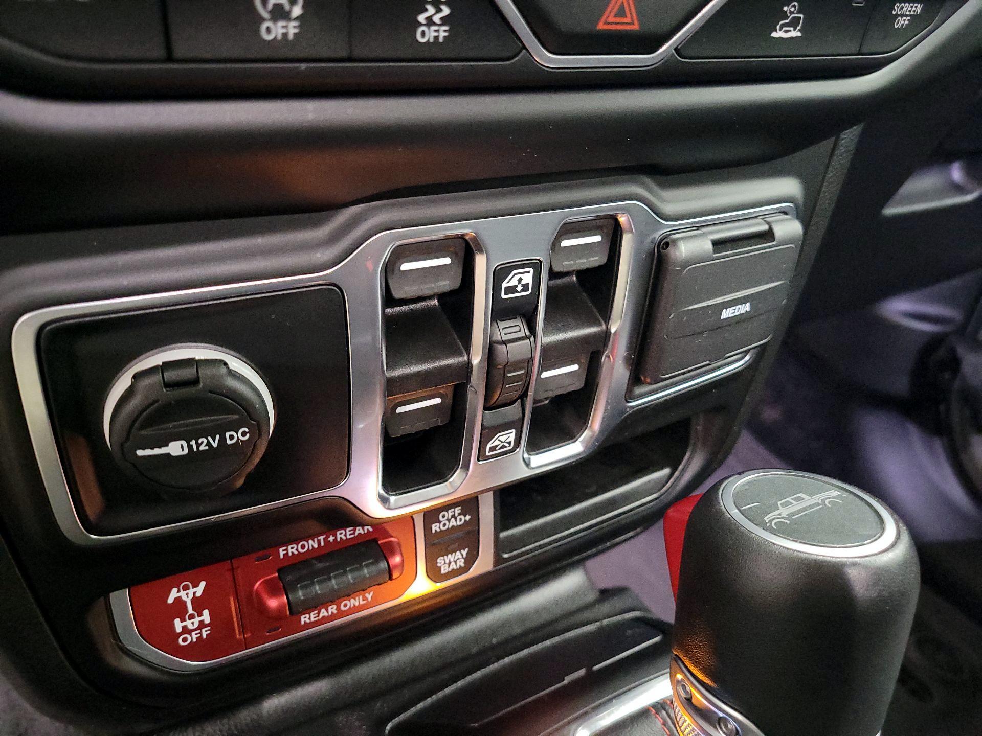 Thumbnail: 2022 Jeep Gladiator - 19