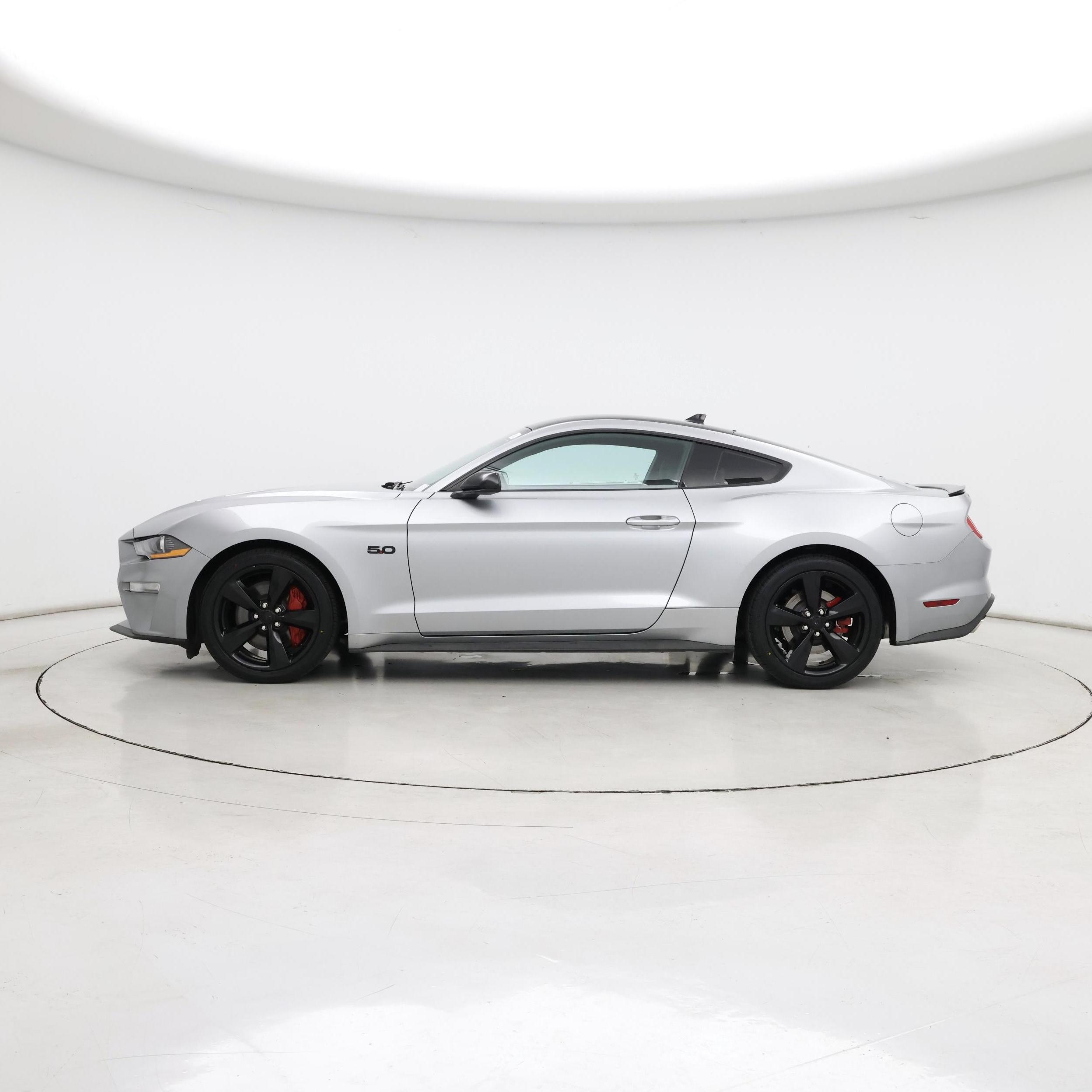 Thumbnail: 2022 Ford Mustang - 3