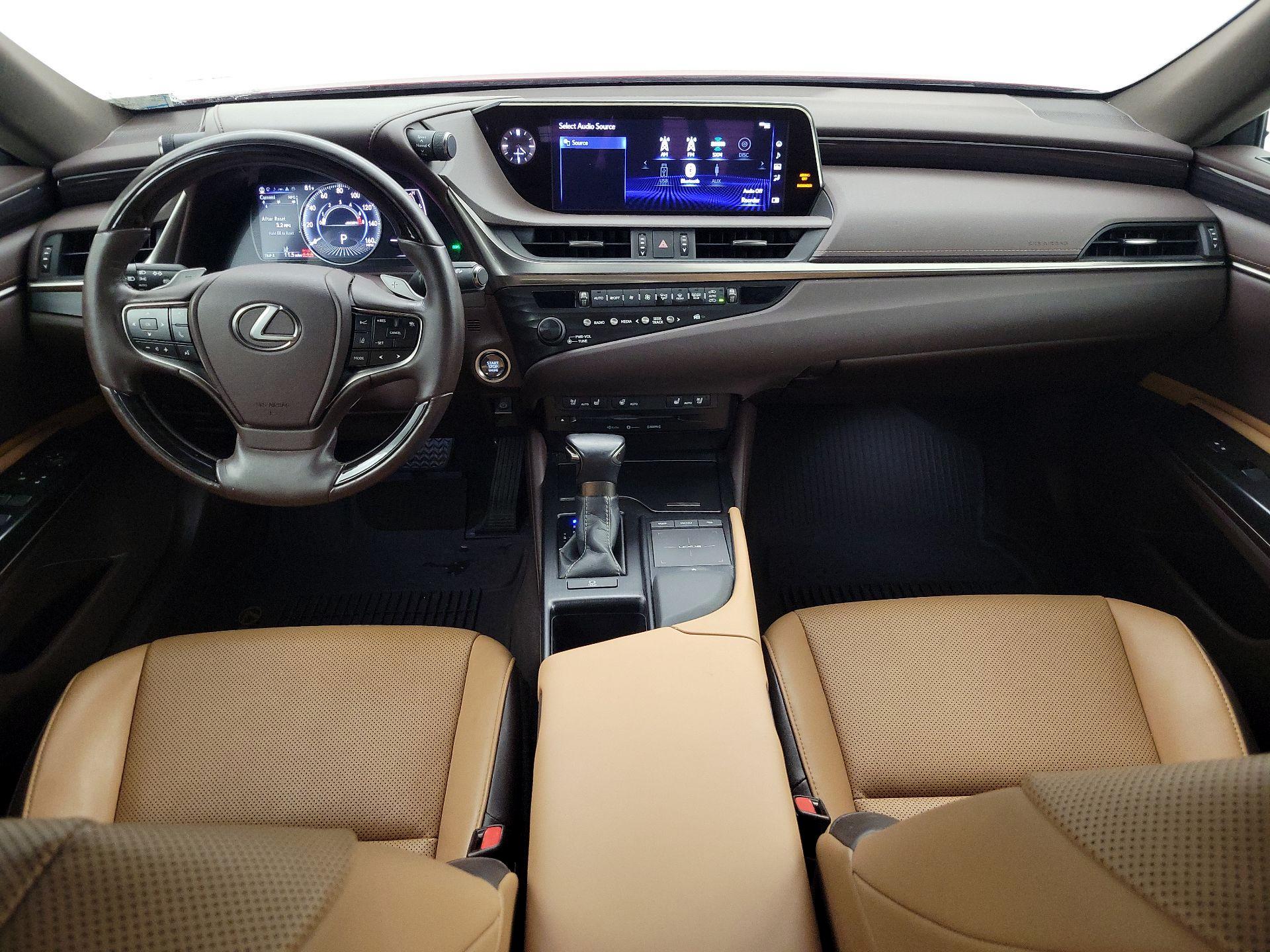 Thumbnail: 2019 Lexus ES - 9