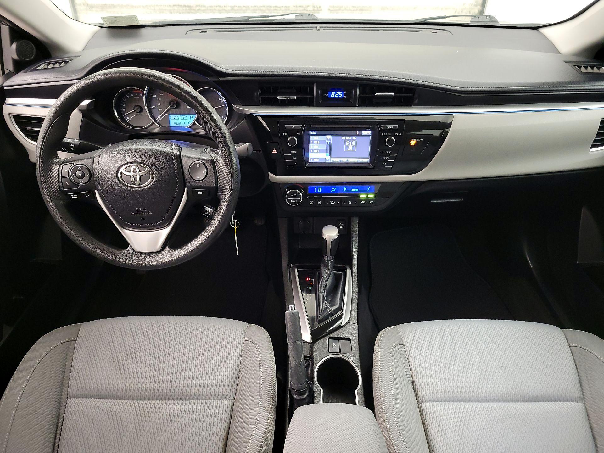 Thumbnail: 2016 Toyota Corolla - 9