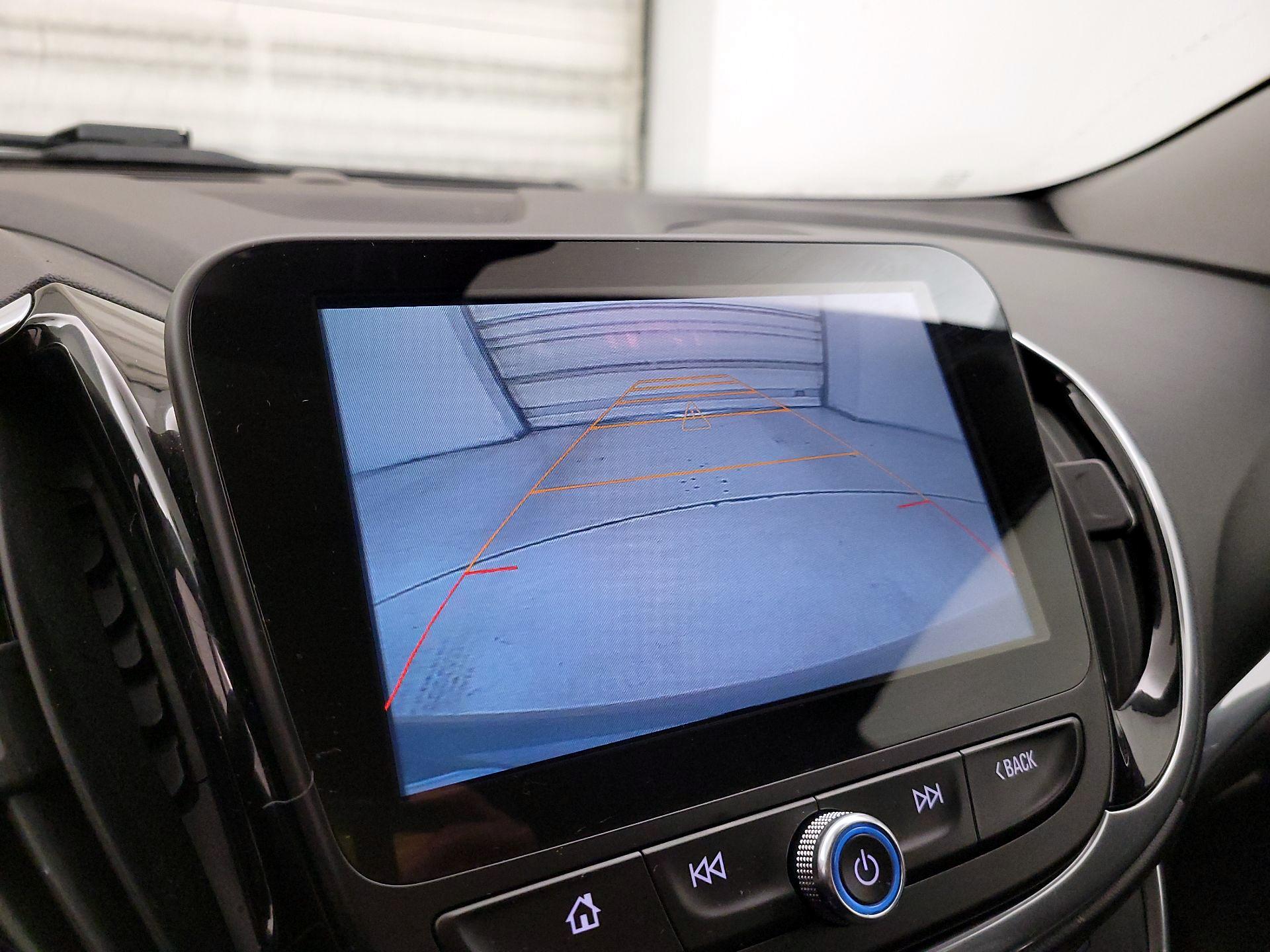 Thumbnail: 2016 Chevrolet Volt - 14