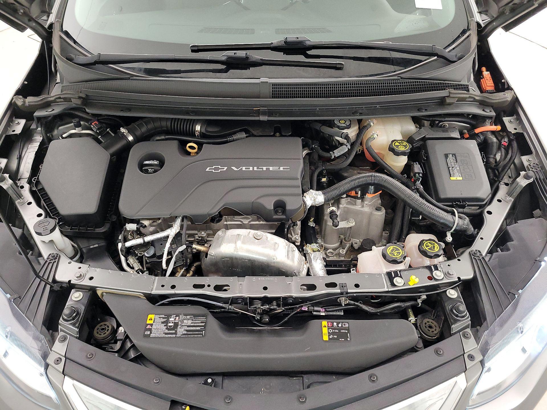 Thumbnail: 2016 Chevrolet Volt - 20