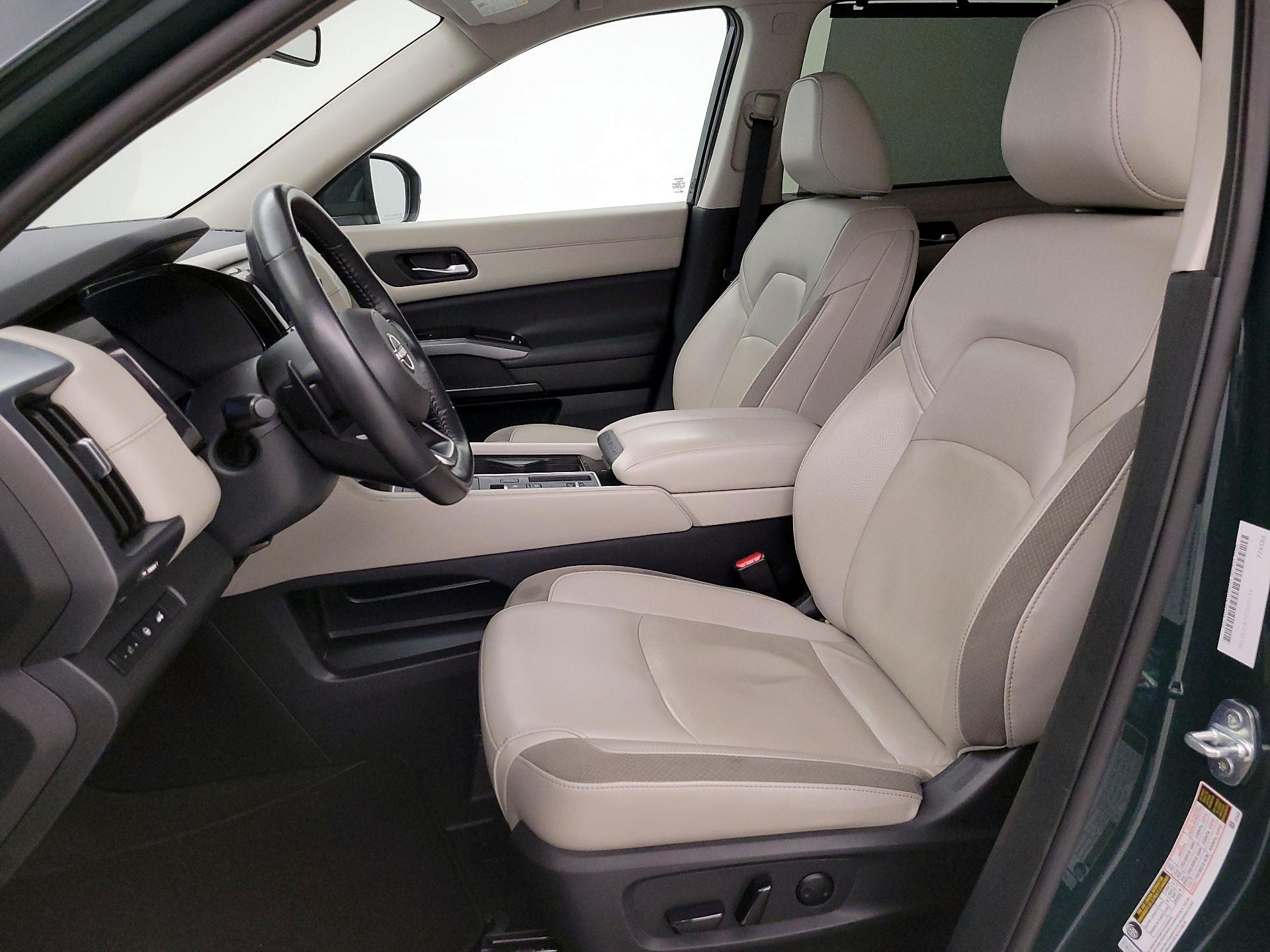 Thumbnail: 2023 Nissan Pathfinder - 11