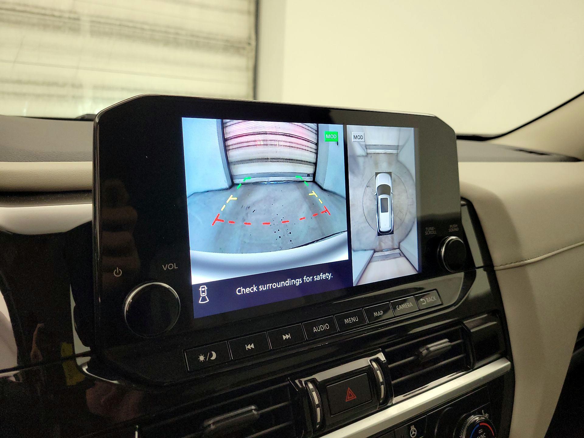 Thumbnail: 2023 Nissan Pathfinder - 14