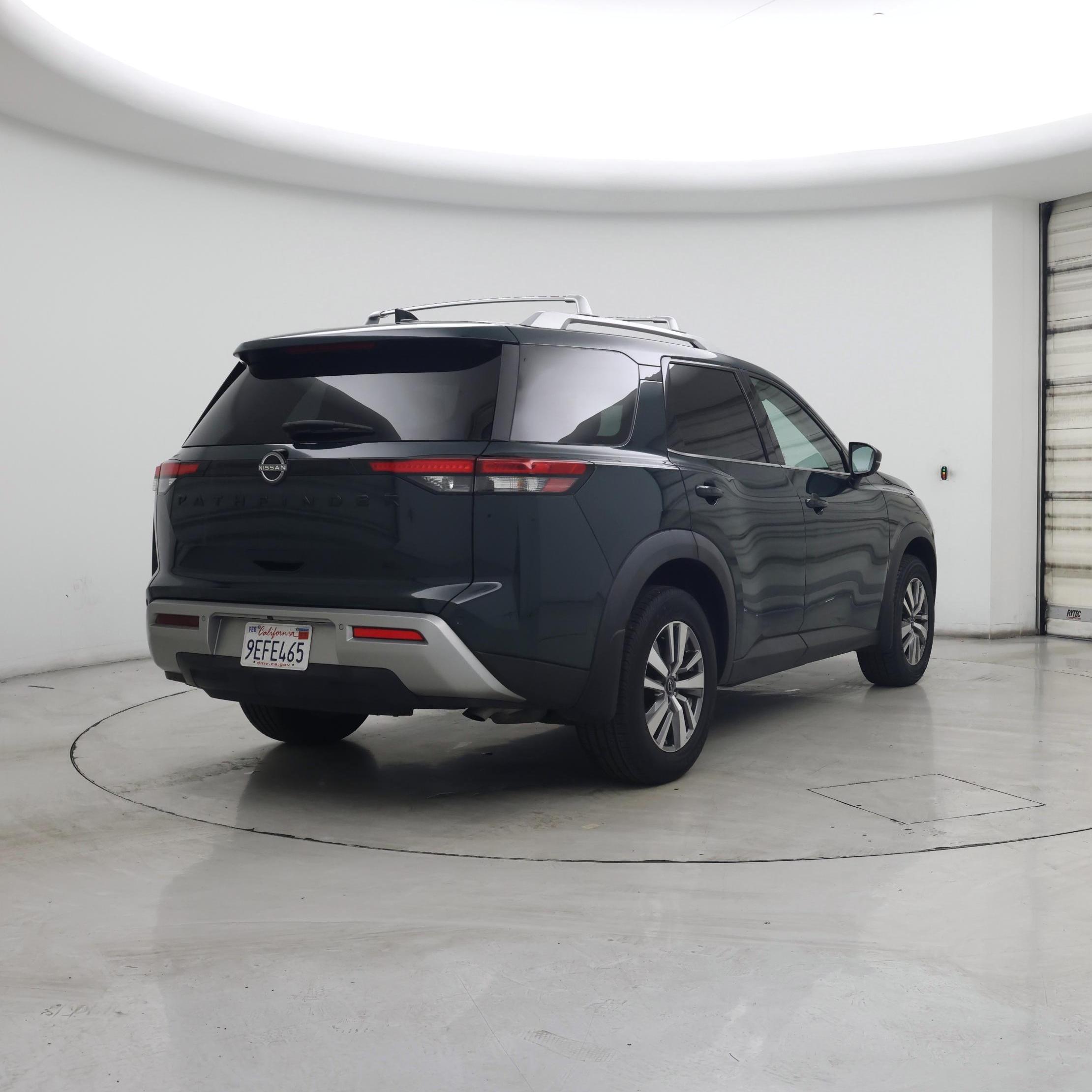 Thumbnail: 2023 Nissan Pathfinder - 8