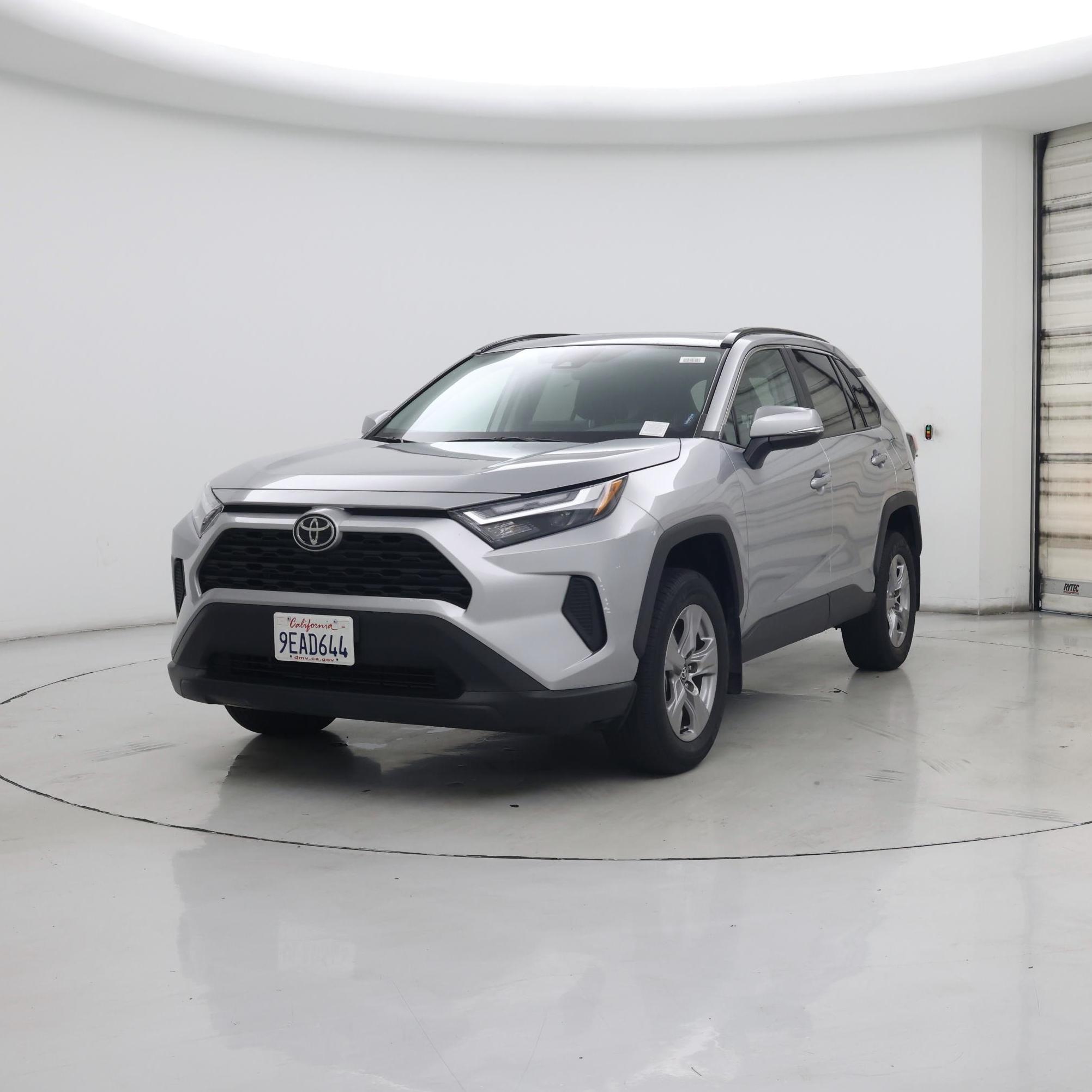 Thumbnail: 2022 Toyota RAV4 - 4