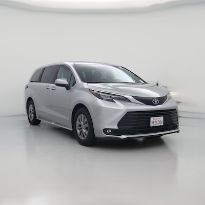 2025 Toyota Sienna XLE