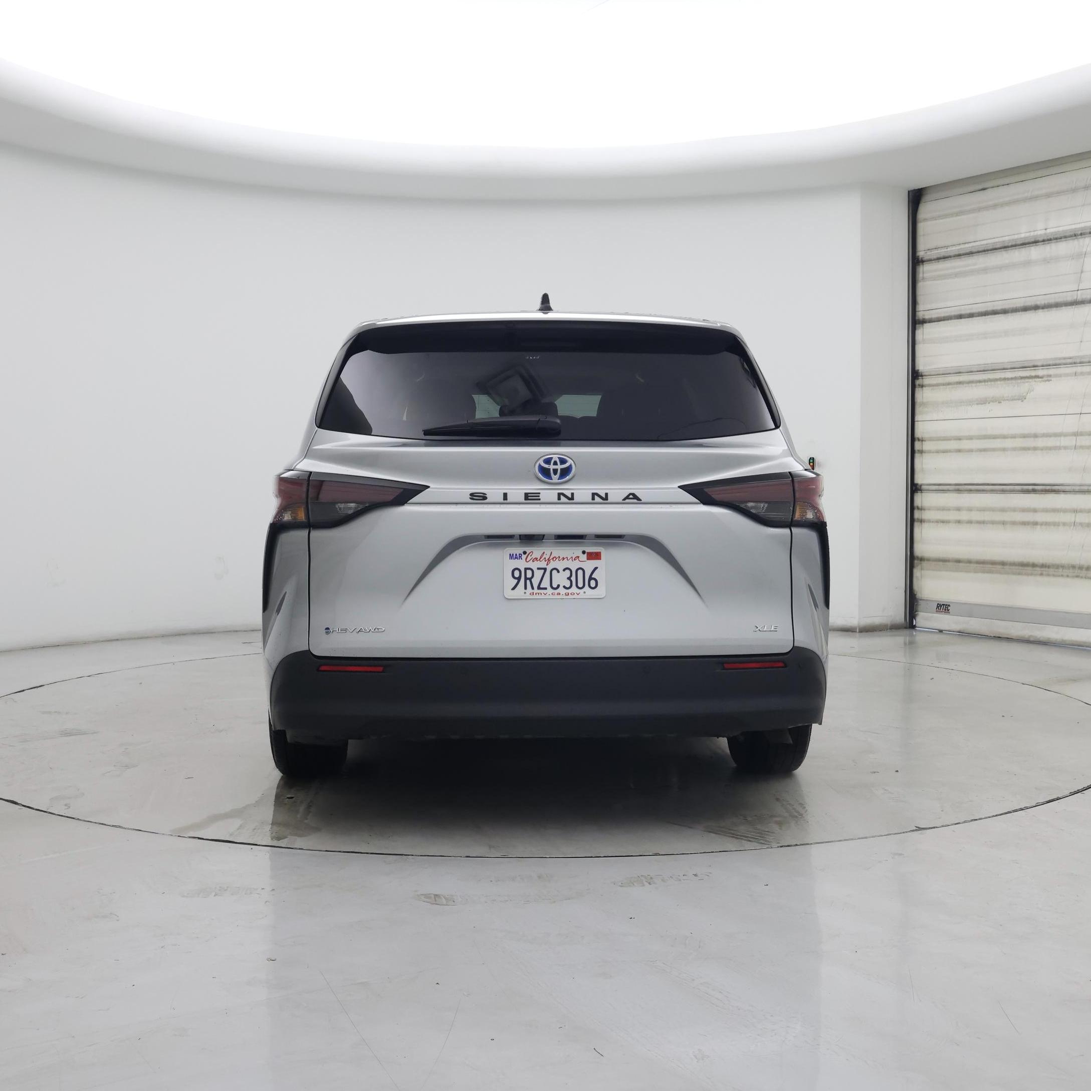 Thumbnail: 2025 Toyota Sienna - 6