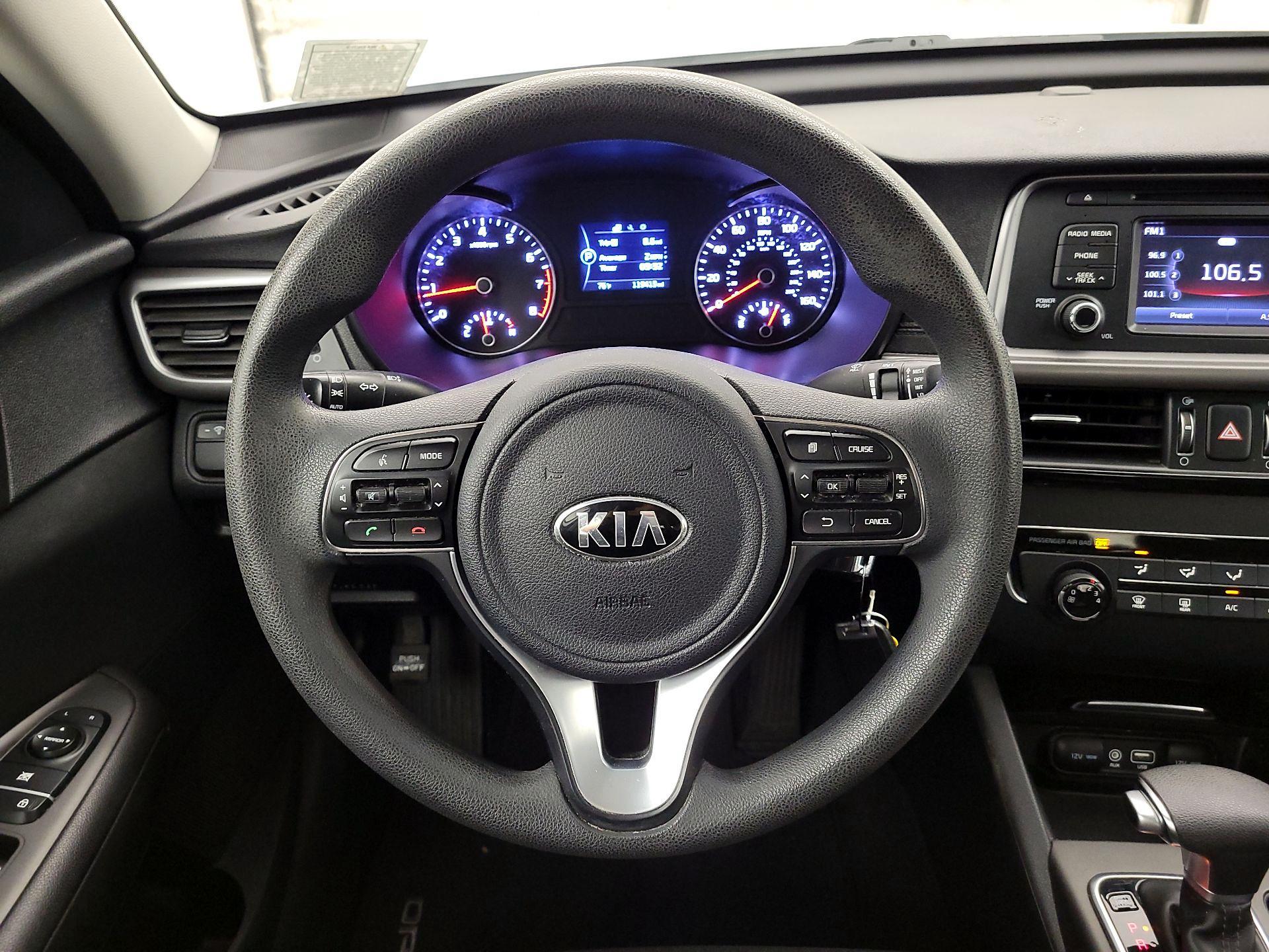 Thumbnail: 2017 Kia Optima - 10