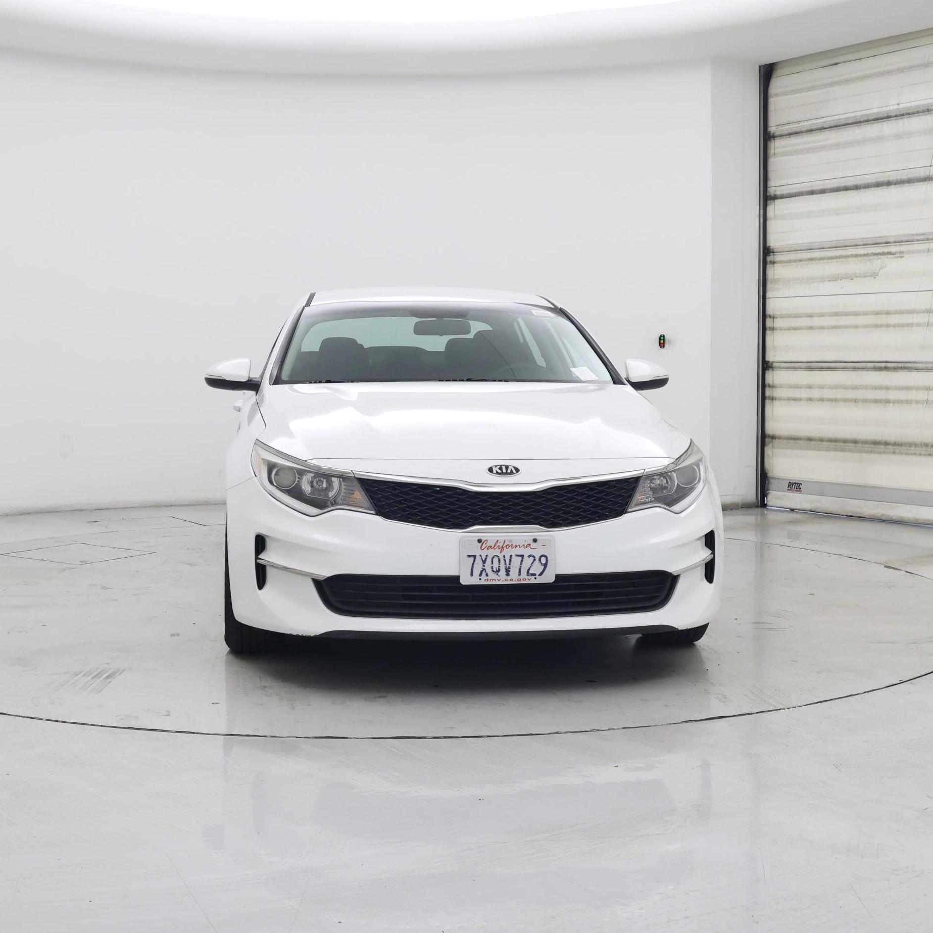 Thumbnail: 2017 Kia Optima - 5