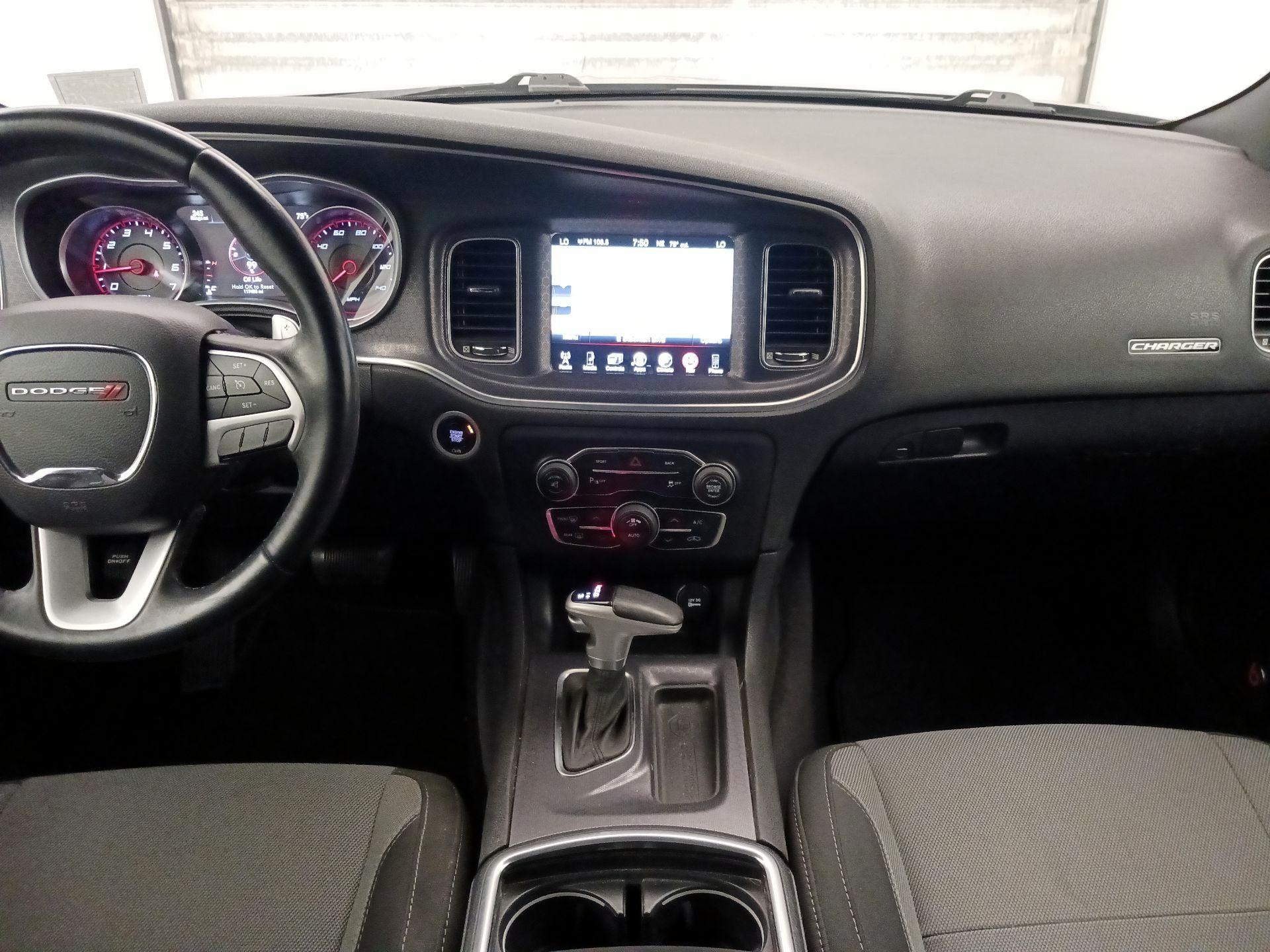 Thumbnail: 2016 Dodge Charger - 9