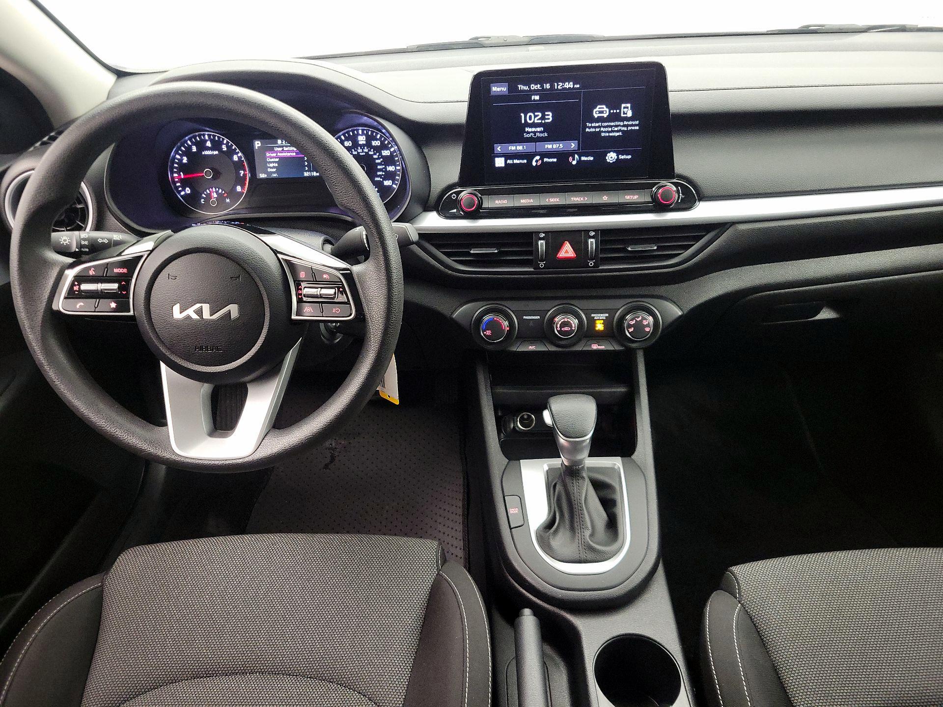 Thumbnail: 2024 Kia Forte - 9