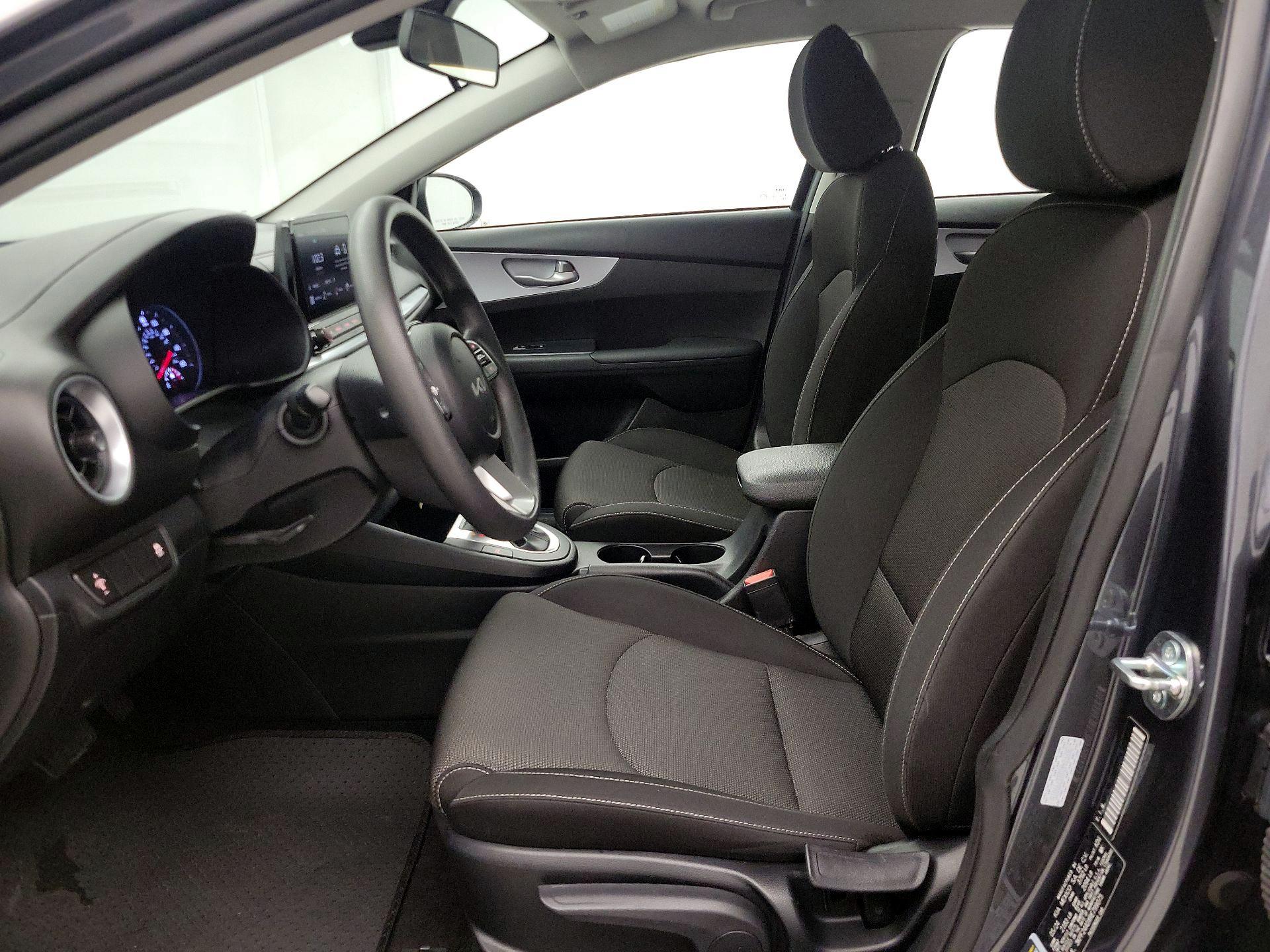 Thumbnail: 2024 Kia Forte - 11