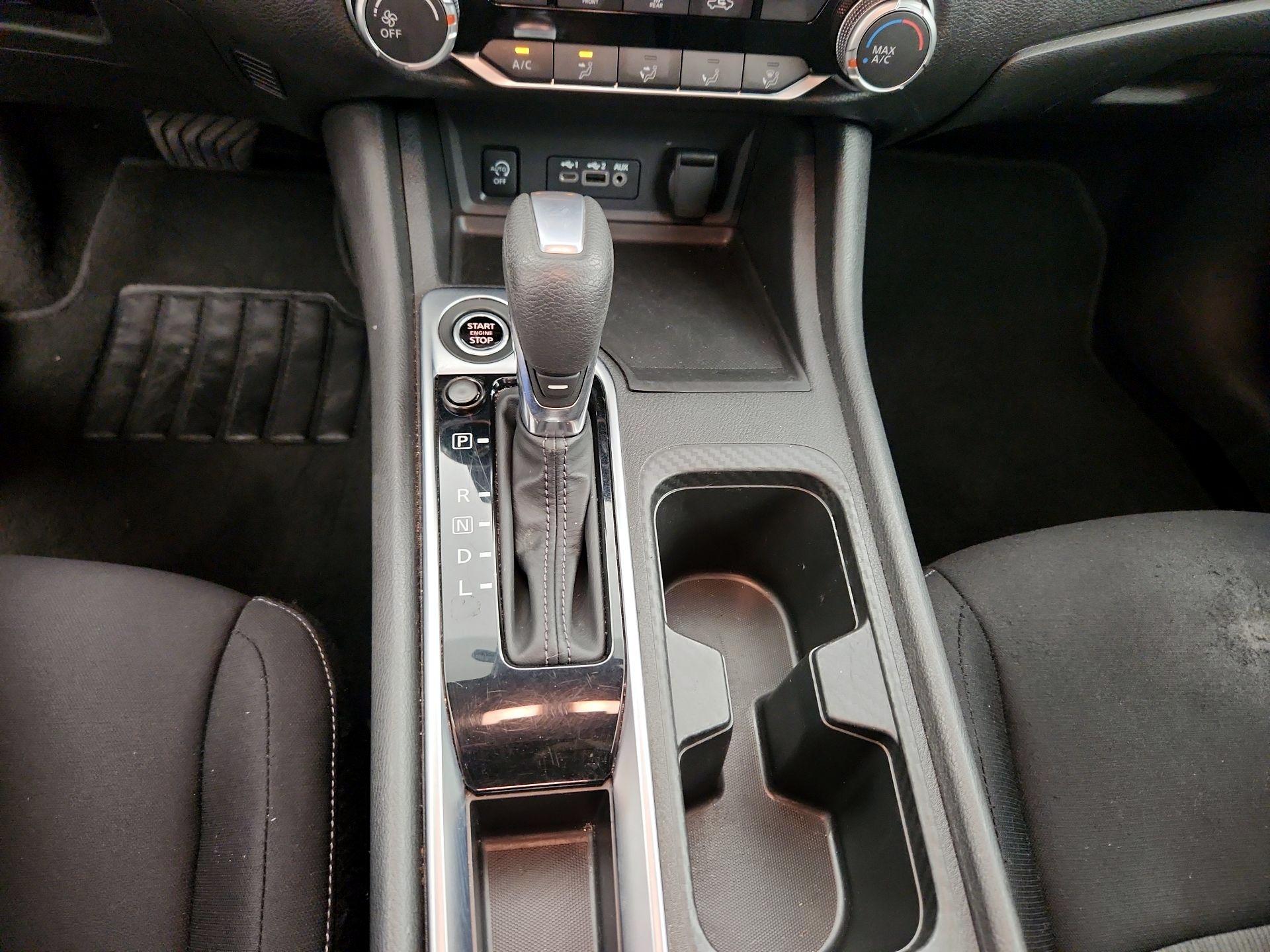 Thumbnail: 2024 Nissan Sentra - 17