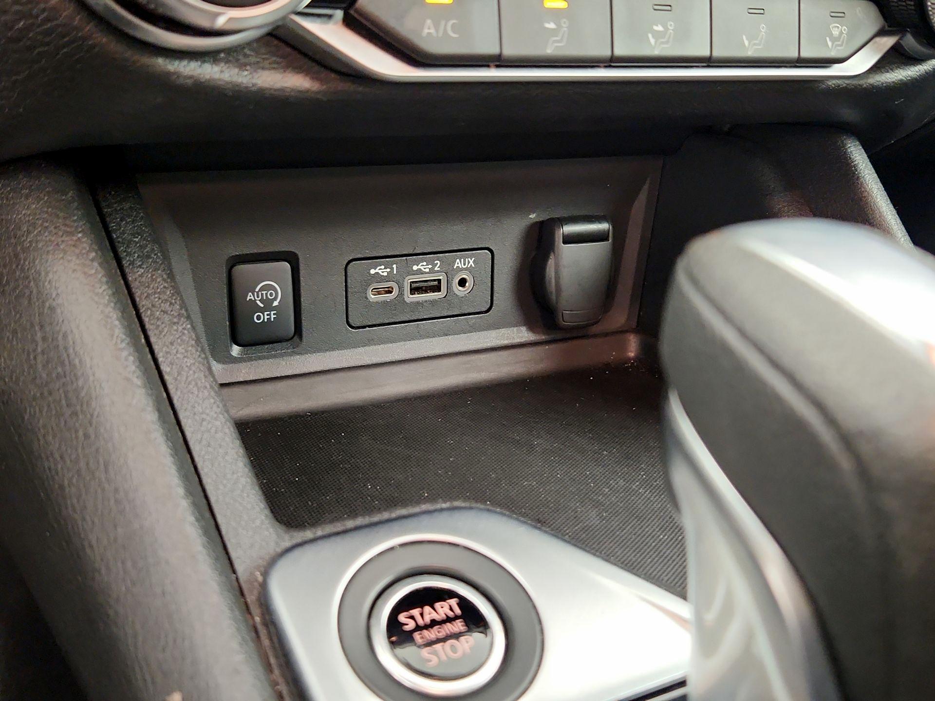 Thumbnail: 2024 Nissan Sentra - 18