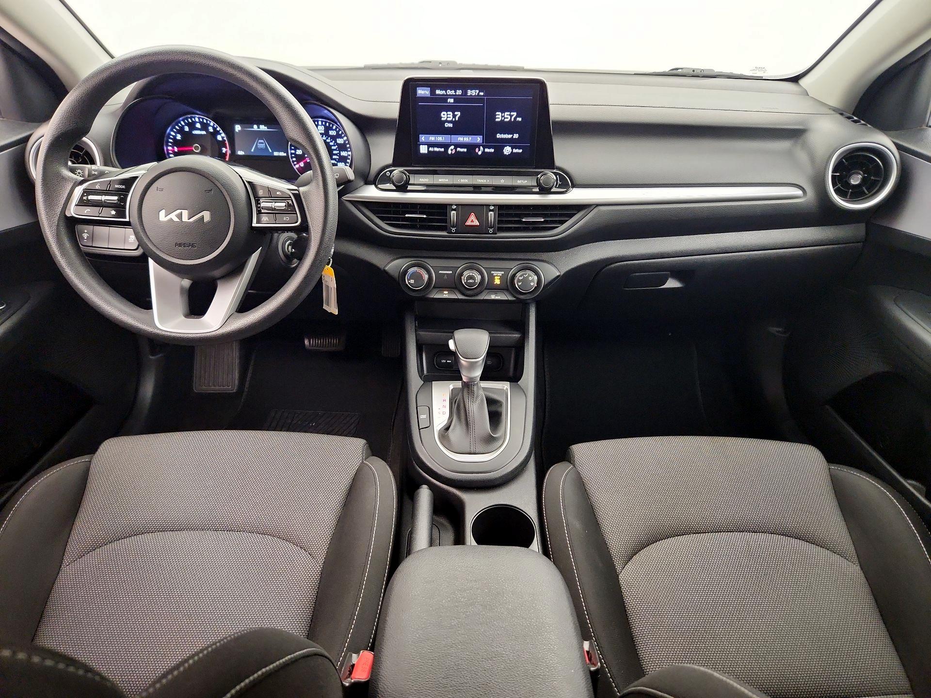 Thumbnail: 2024 Kia Forte - 9