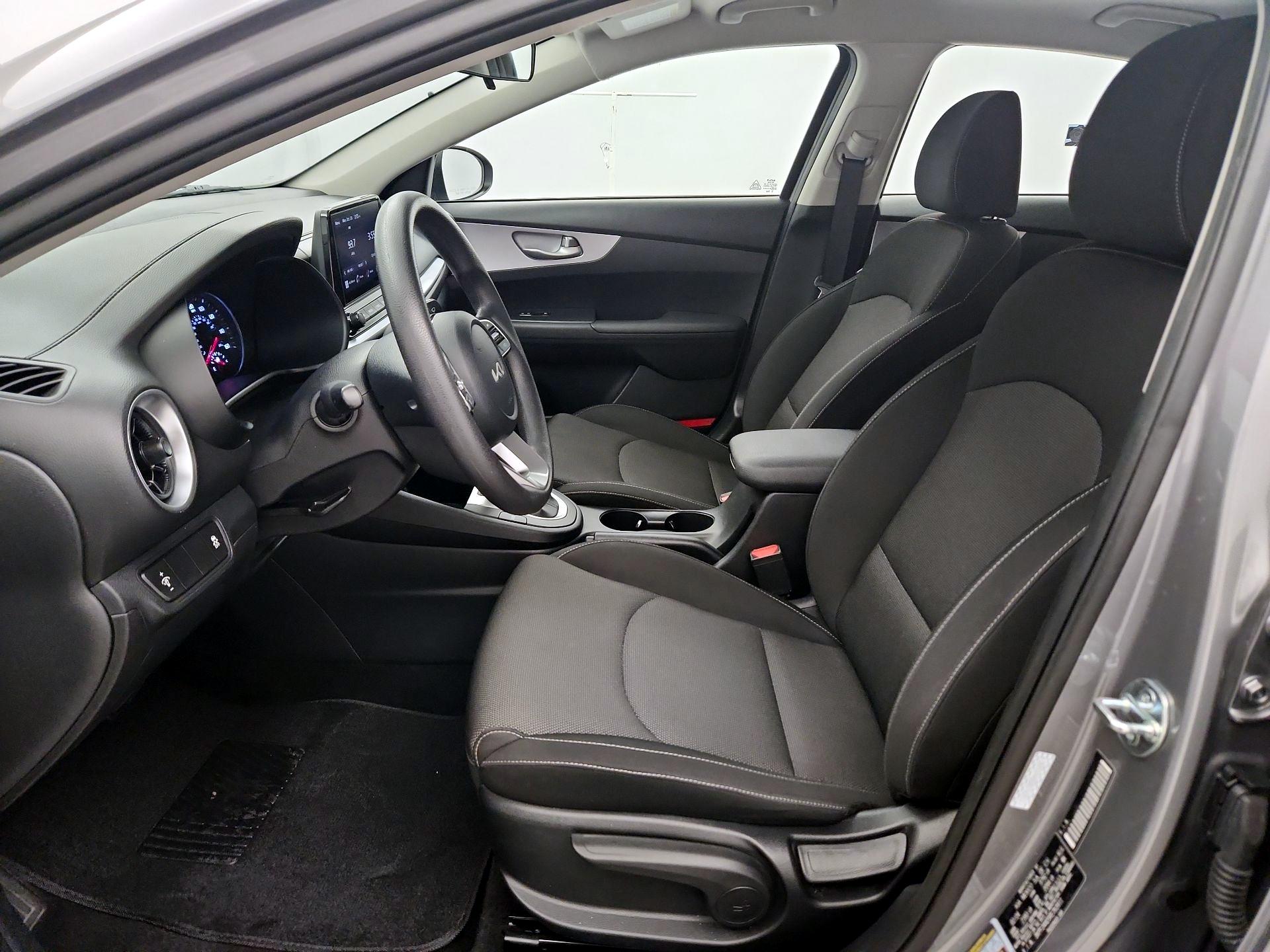 Thumbnail: 2024 Kia Forte - 11