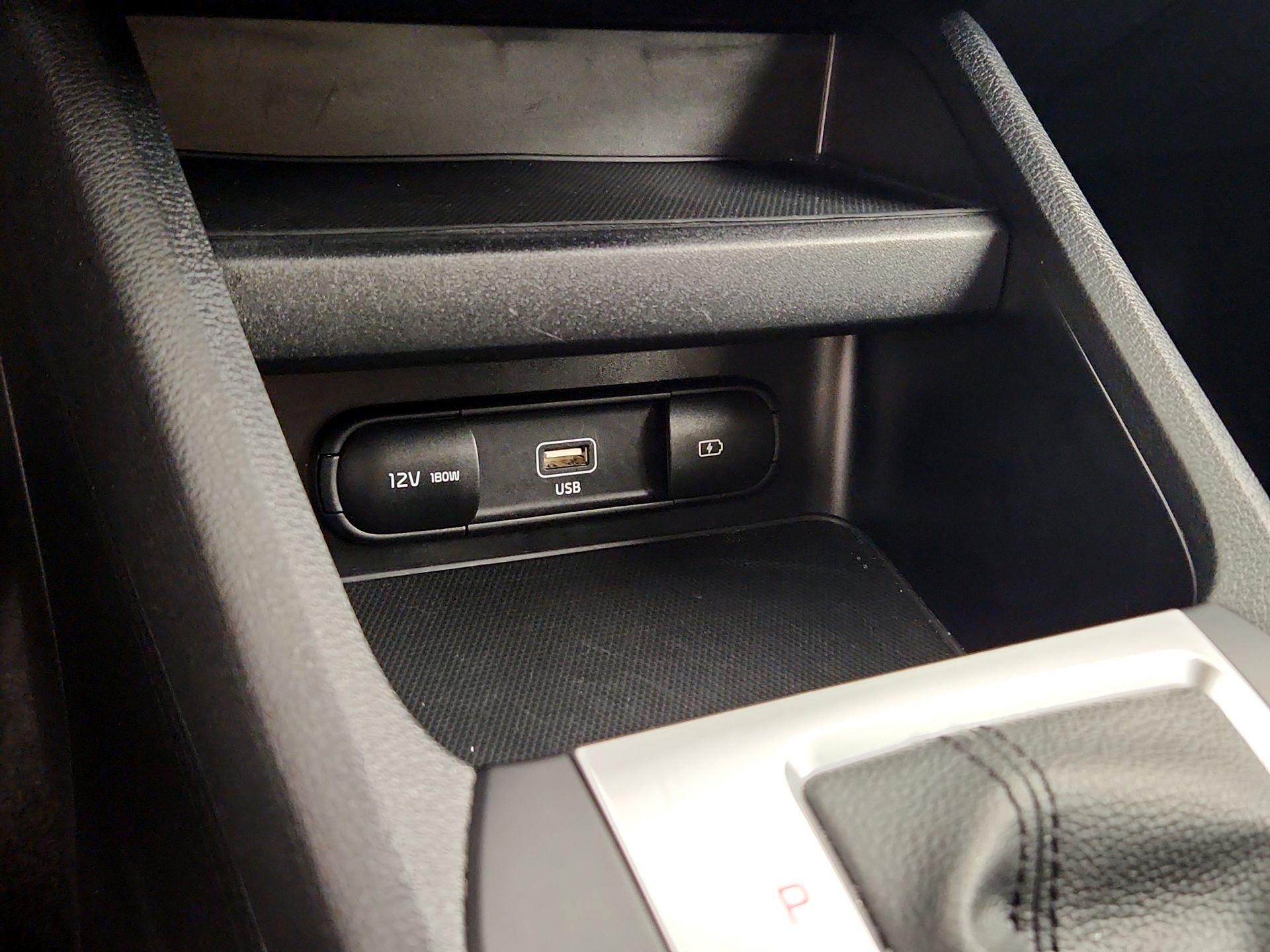 Thumbnail: 2024 Kia Forte - 18