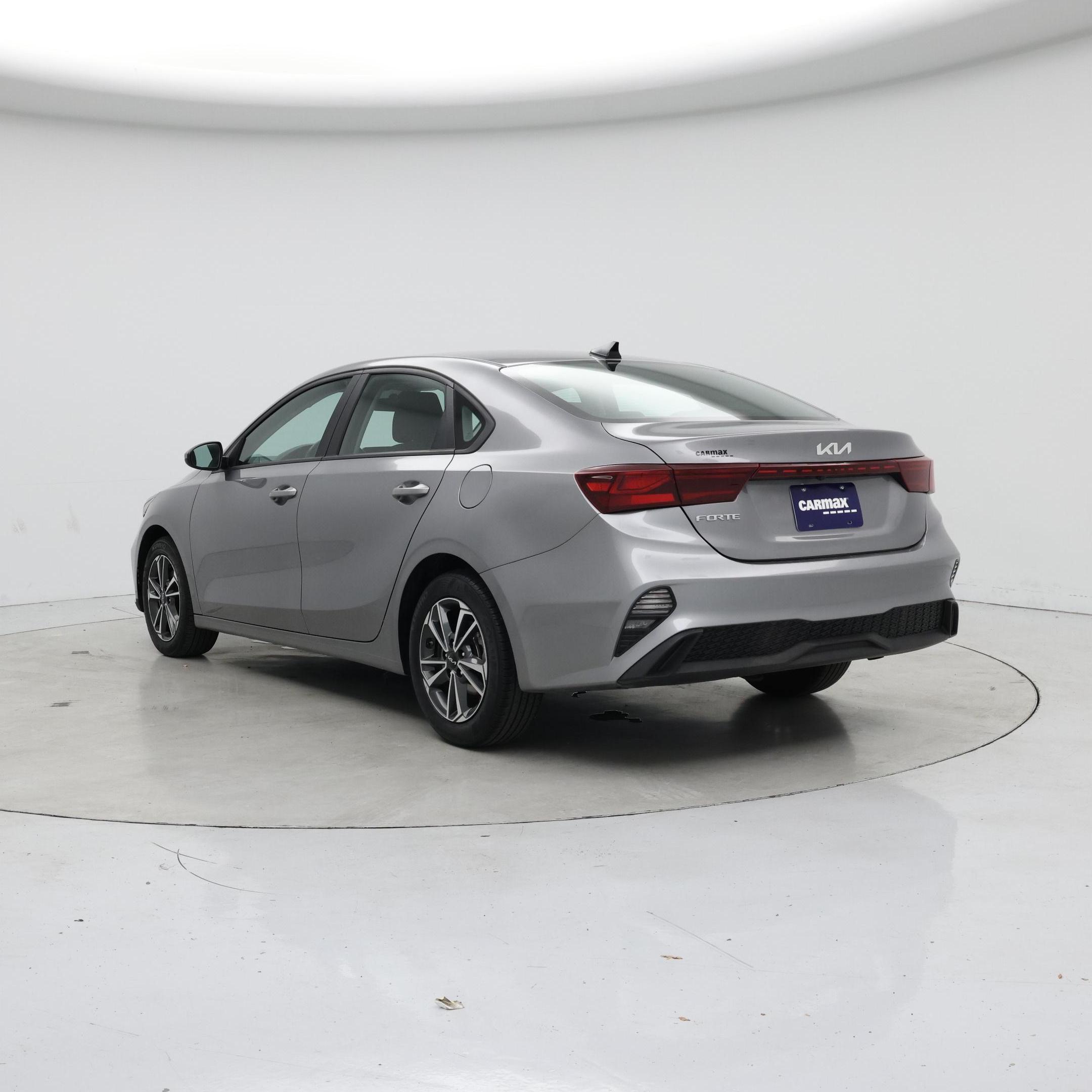 Thumbnail: 2024 Kia Forte - 2