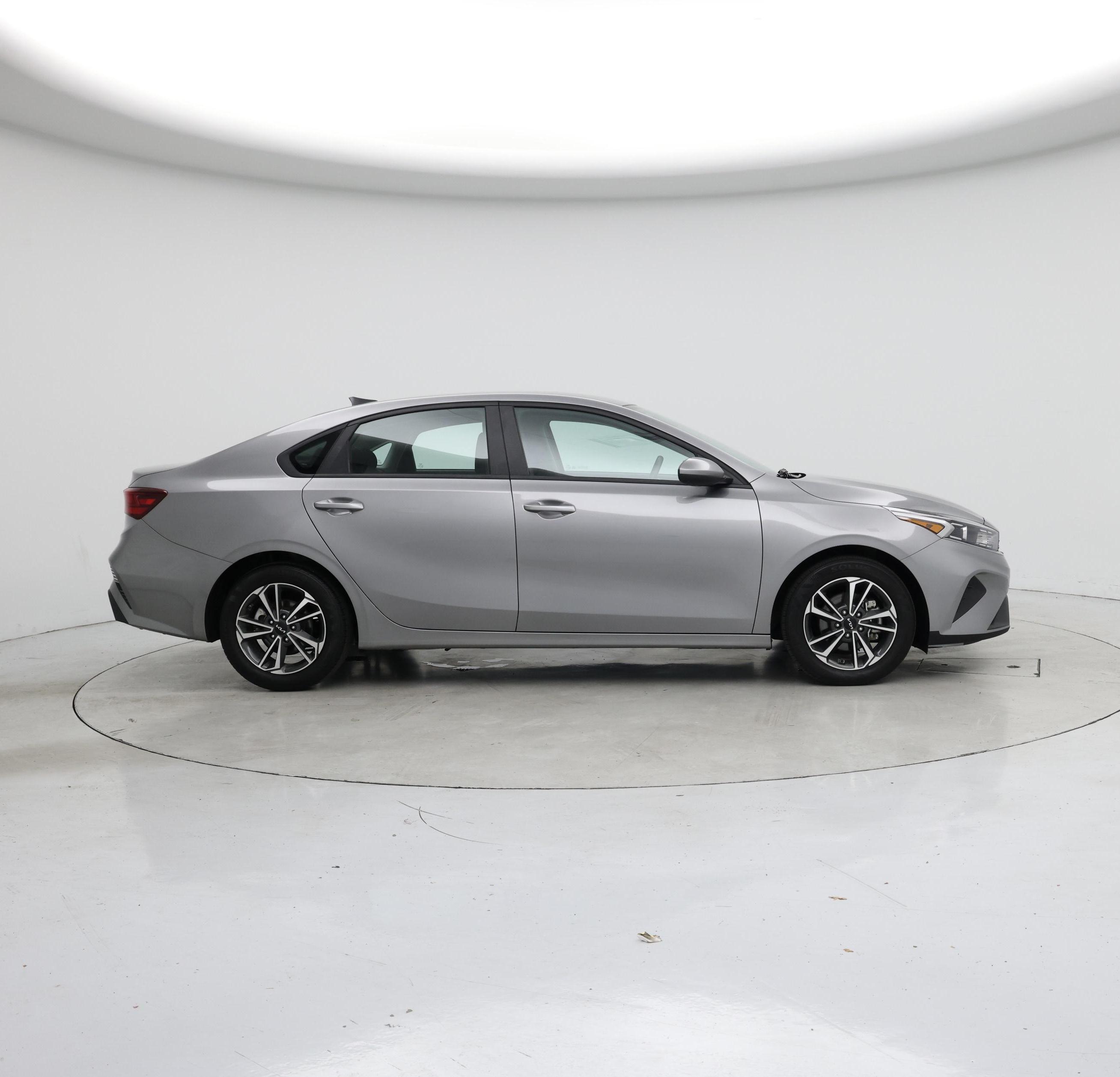 Thumbnail: 2024 Kia Forte - 7