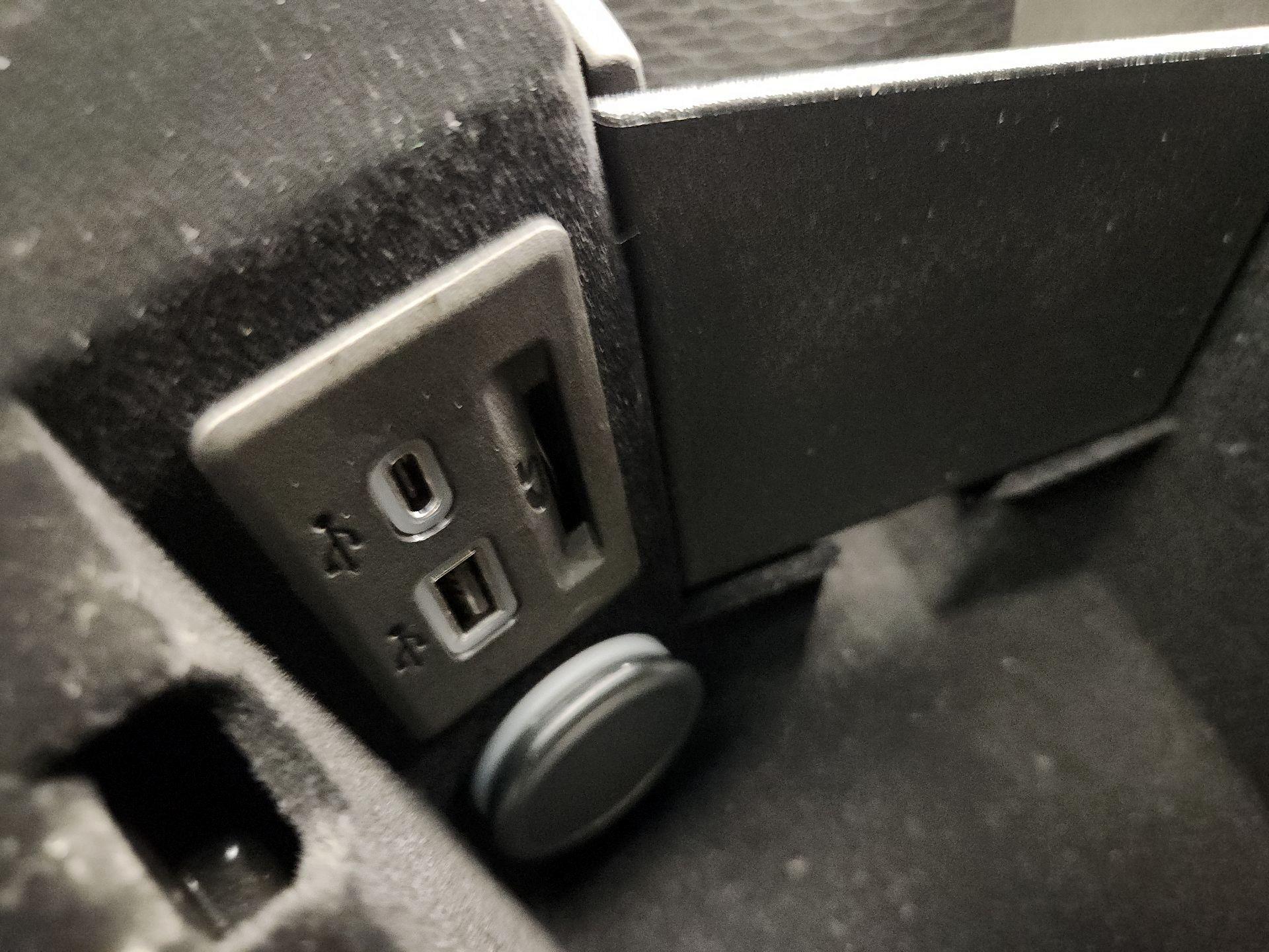 Thumbnail: 2024 Cadillac CT4 - 18