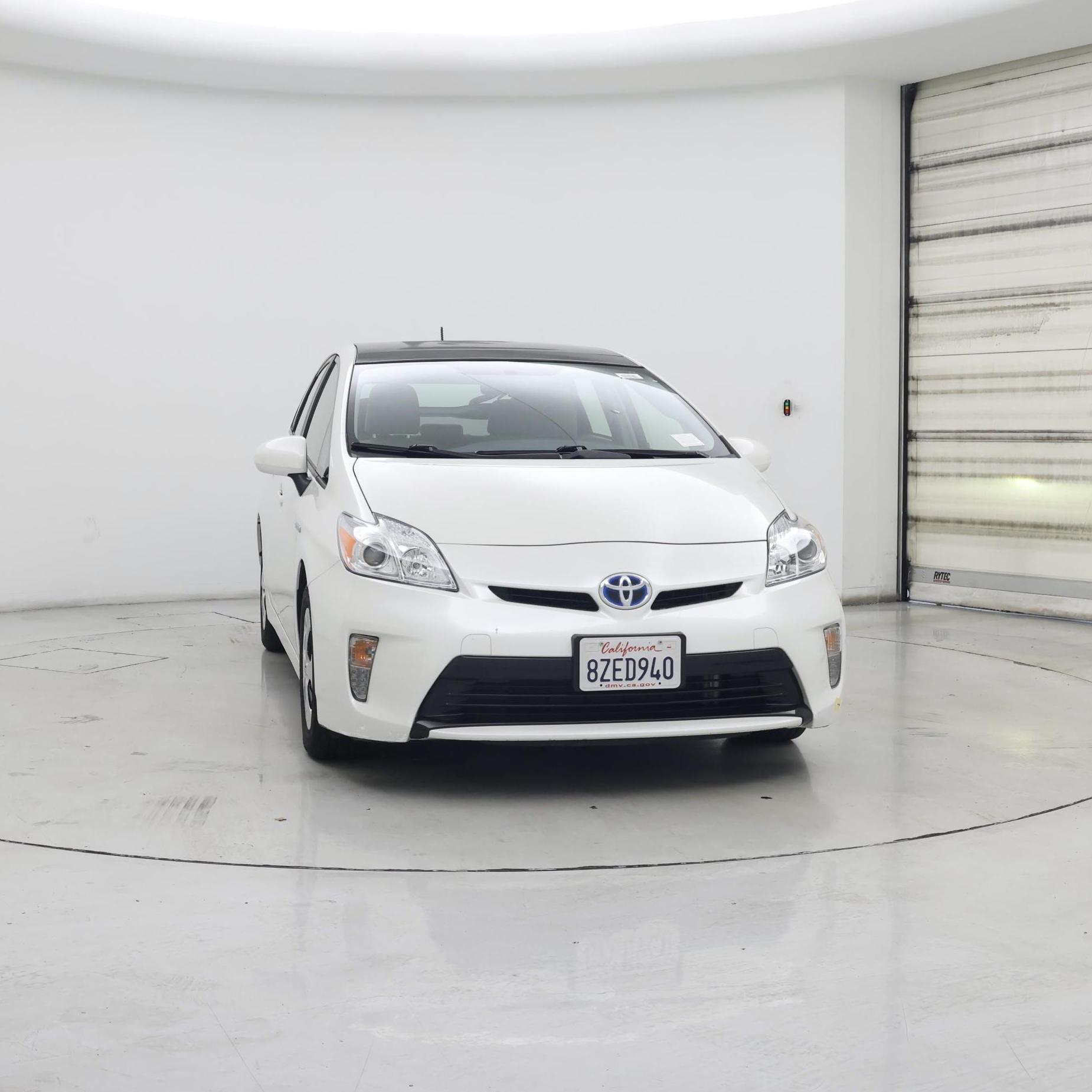 Thumbnail: 2015 Toyota Prius - 5