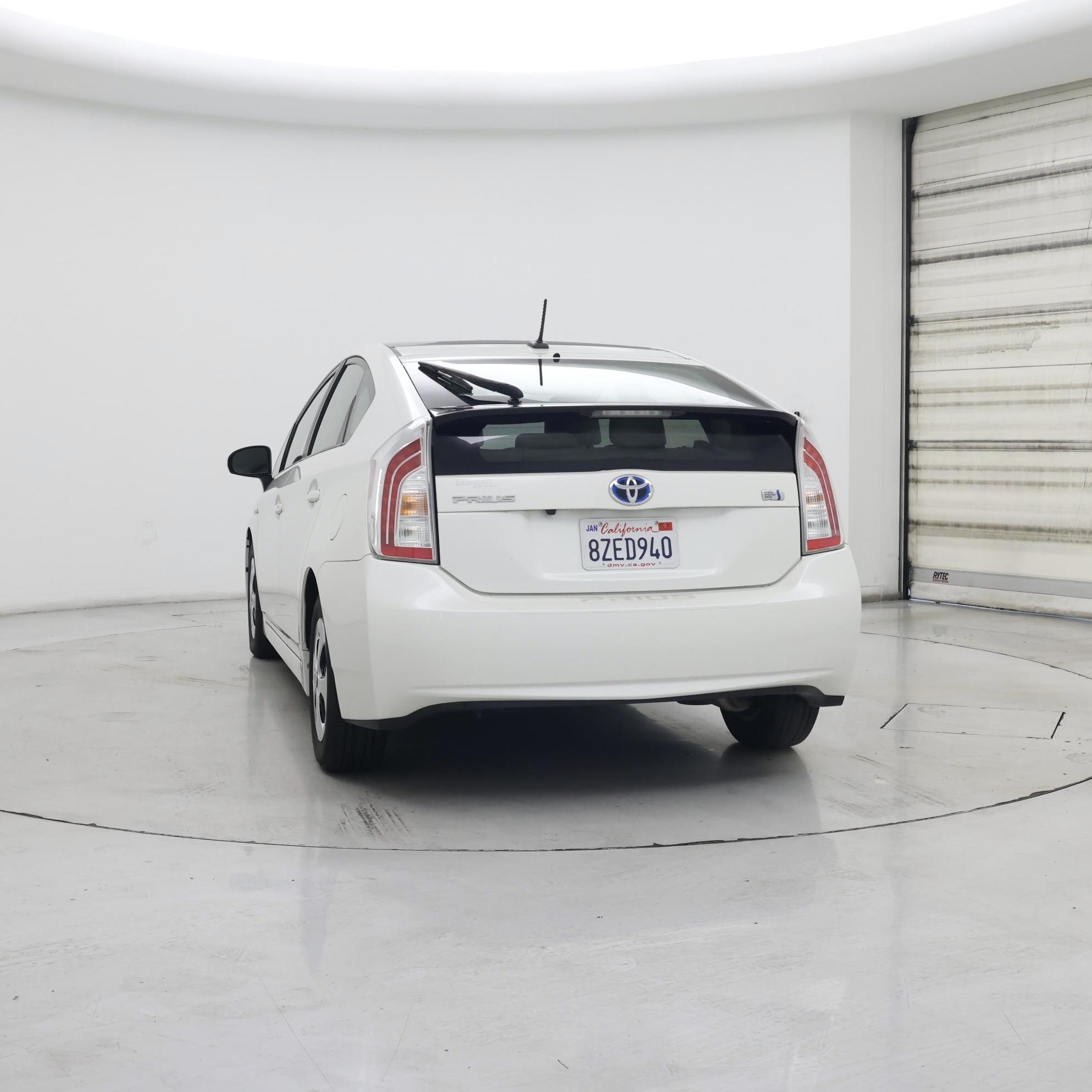 Thumbnail: 2015 Toyota Prius - 6