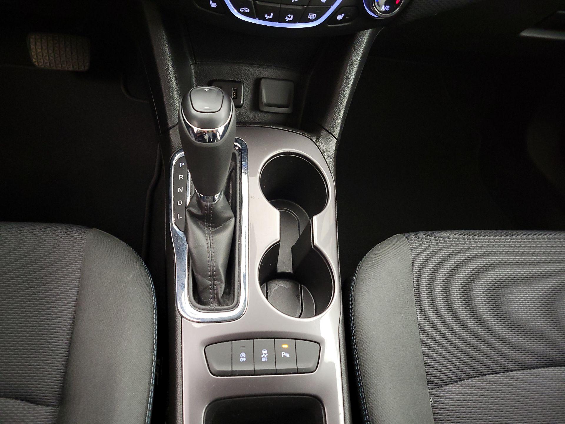 Thumbnail: 2019 Chevrolet Cruze - 17