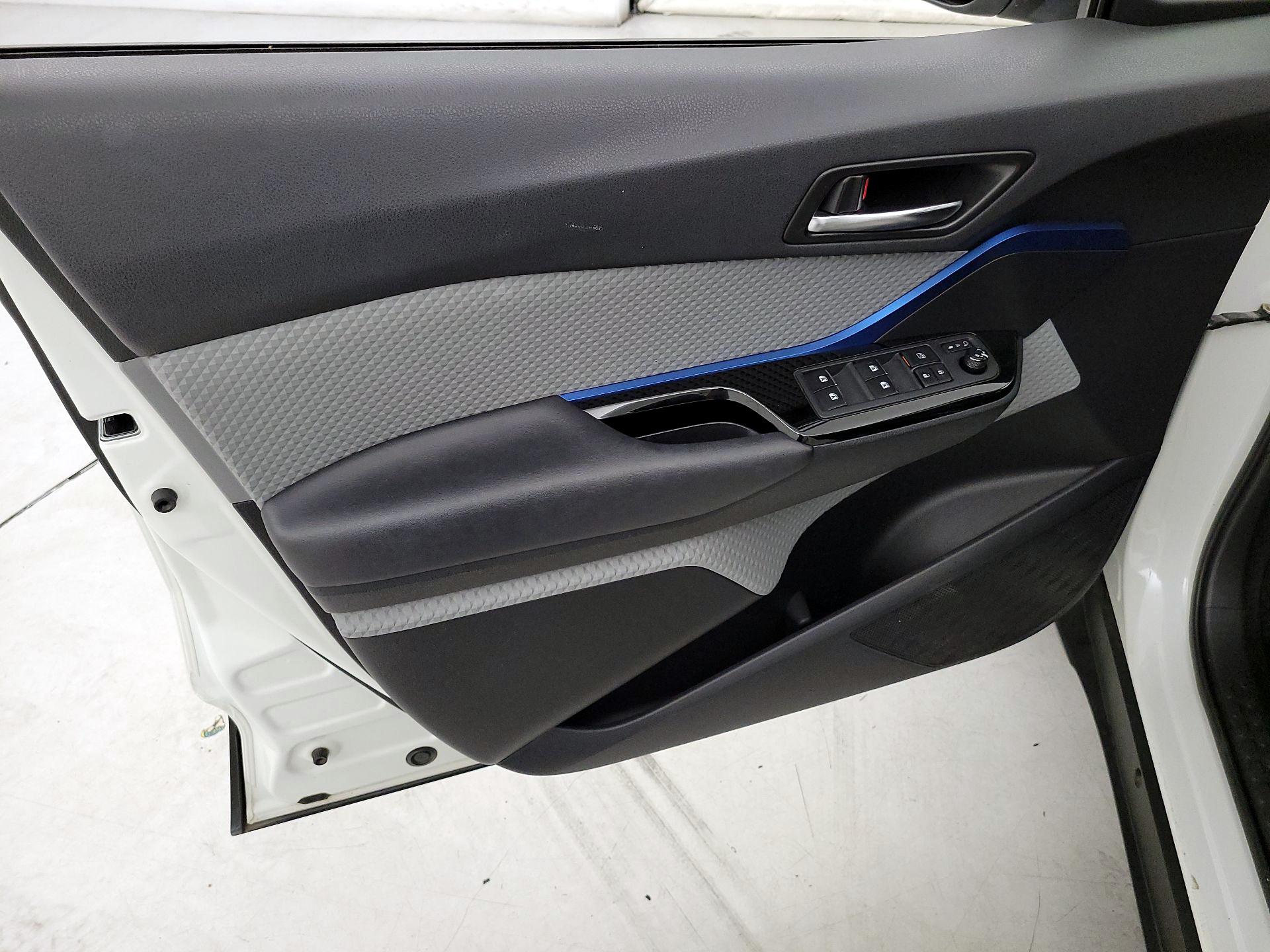 Thumbnail: 2019 Toyota C-HR - 12