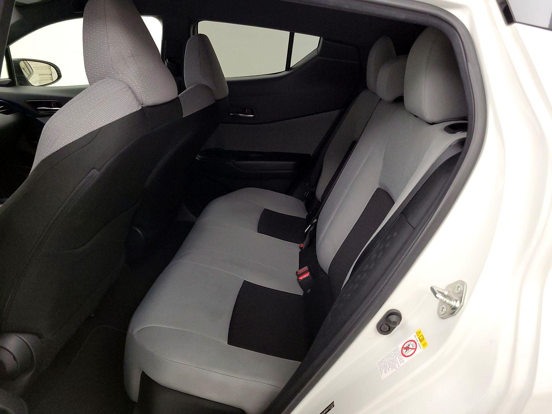 Thumbnail: 2019 Toyota C-HR - 19