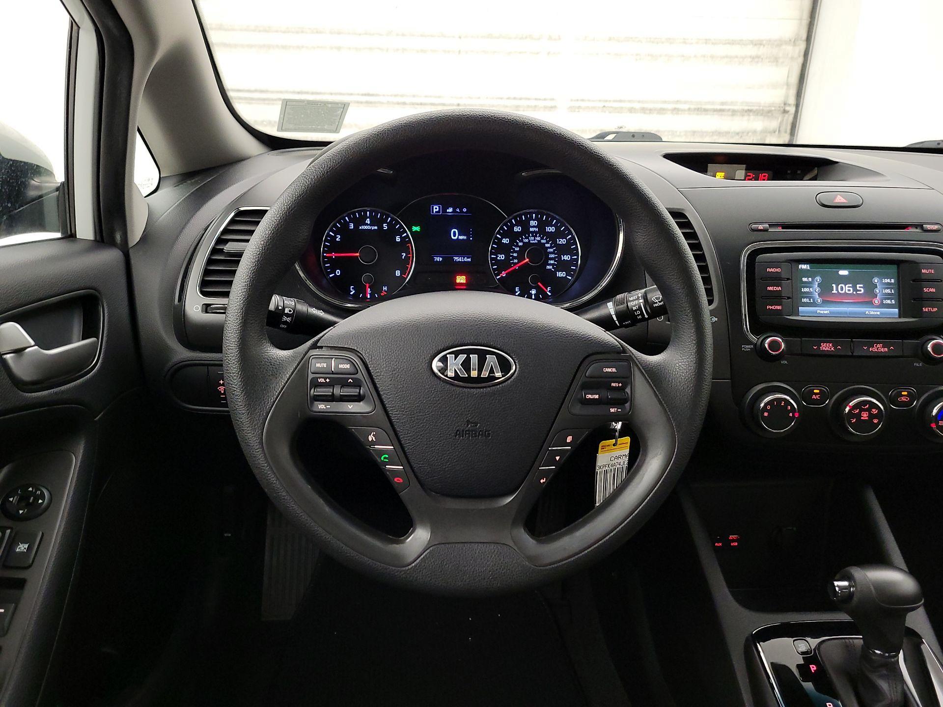 Thumbnail: 2018 Kia Forte - 10