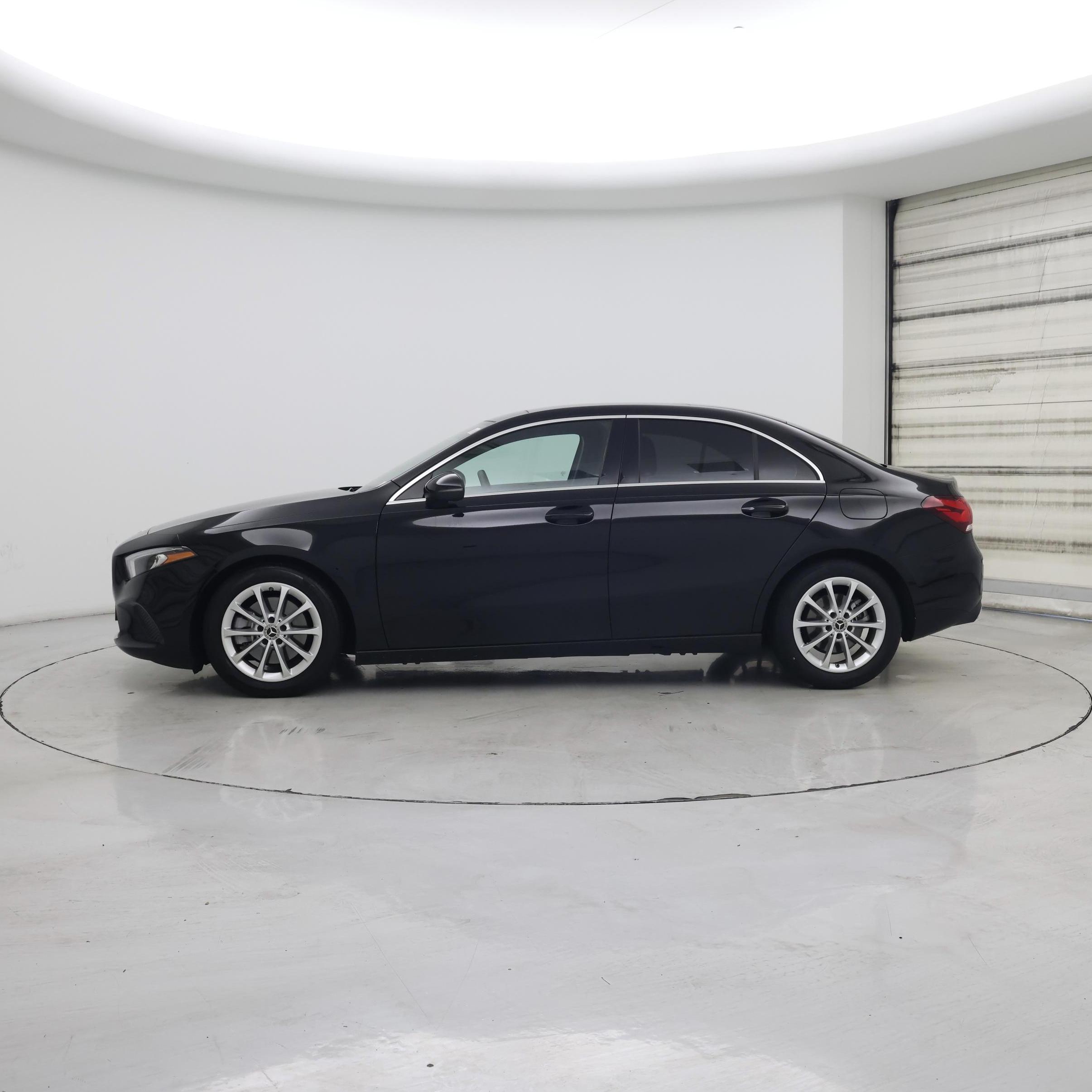 Thumbnail: 2021 Mercedes-Benz A-Class - 3