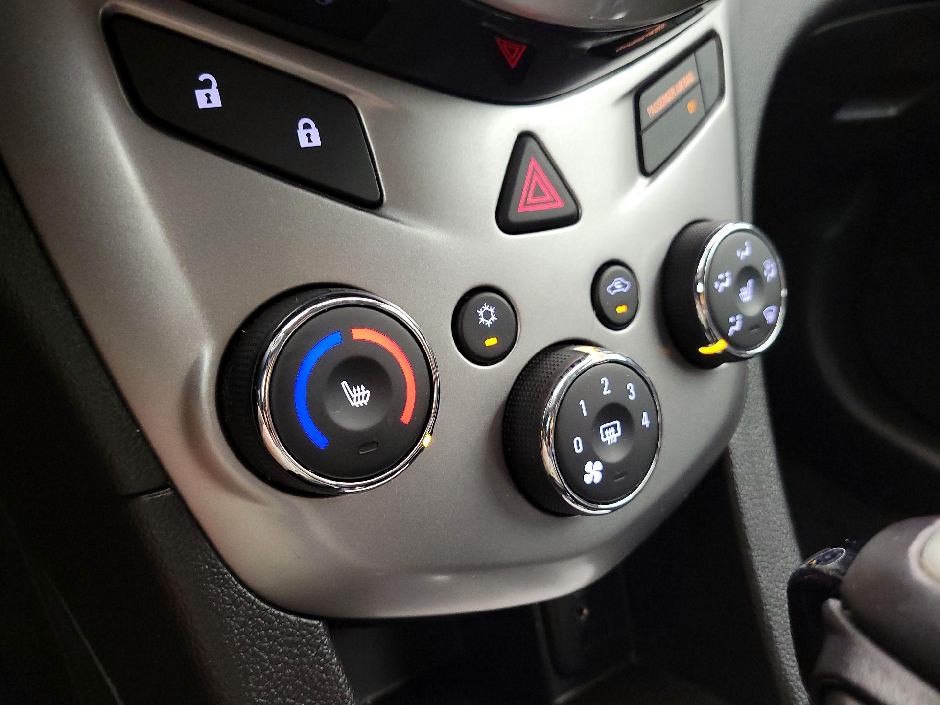 Thumbnail: 2019 Chevrolet Sonic - 16
