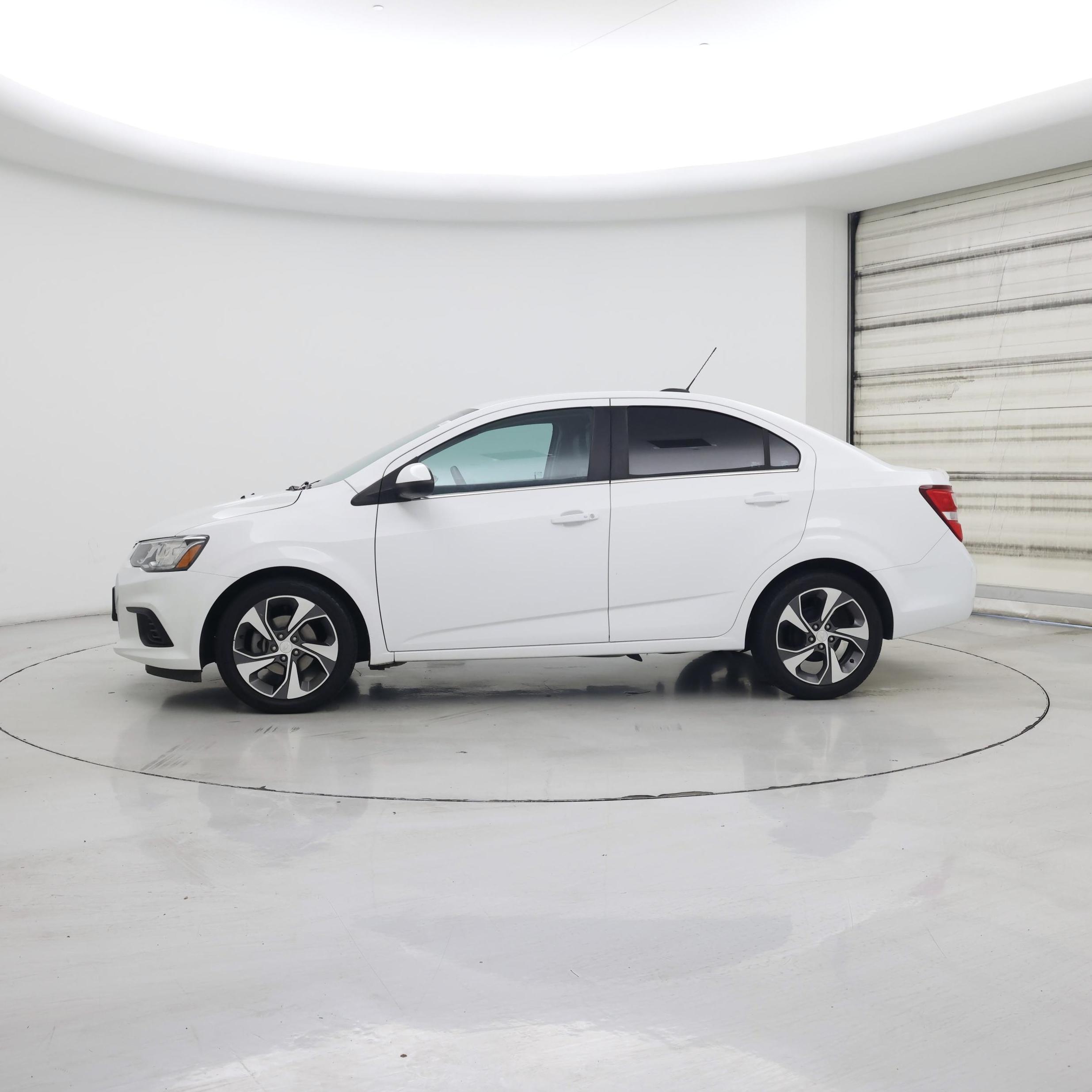Thumbnail: 2019 Chevrolet Sonic - 3