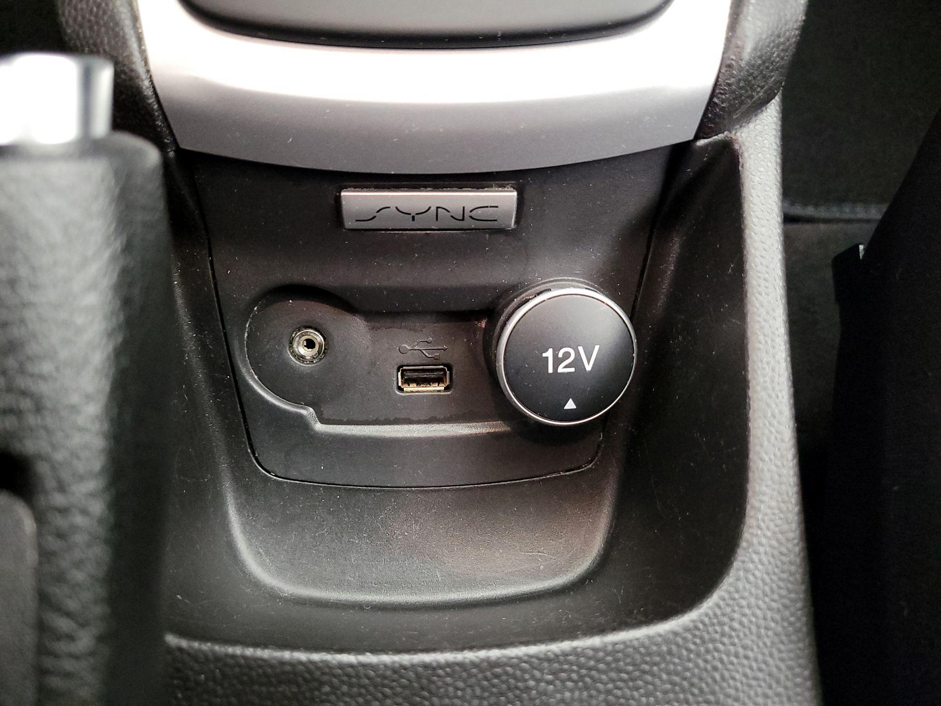 Thumbnail: 2018 Ford Fiesta - 18