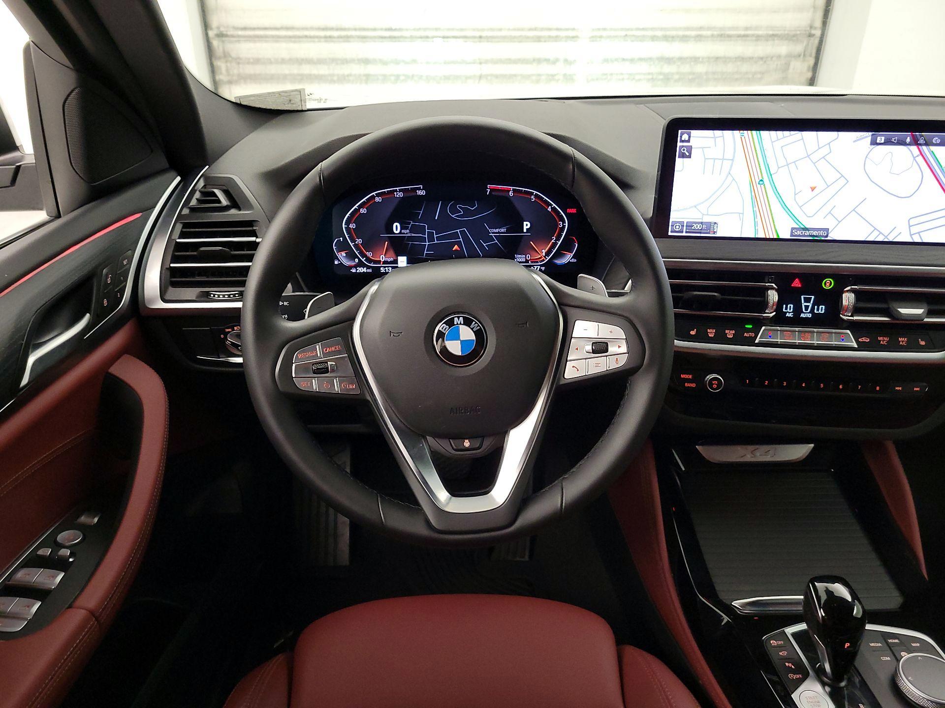 Thumbnail: 2025 BMW X4 - 10