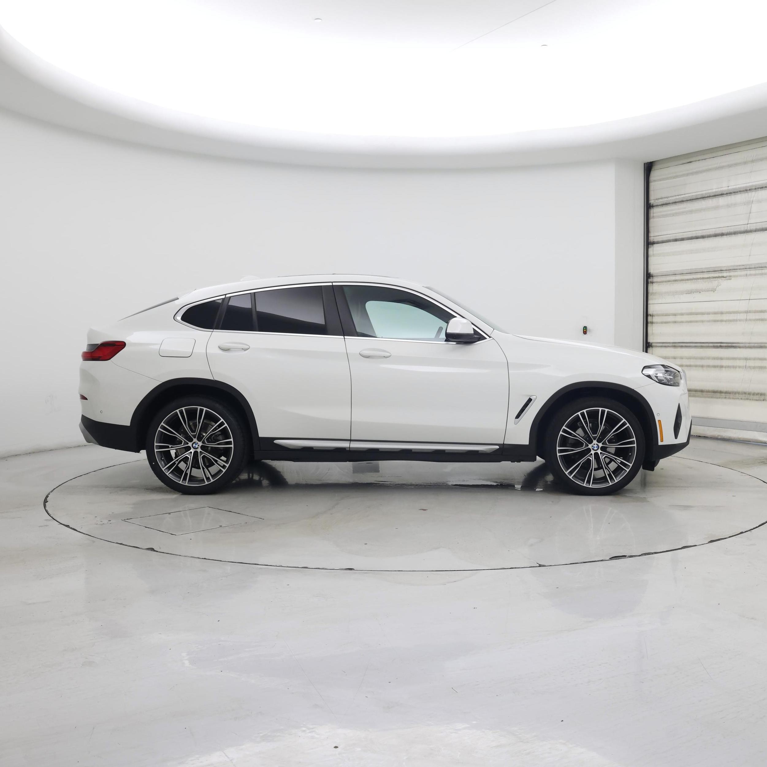 Thumbnail: 2025 BMW X4 - 7