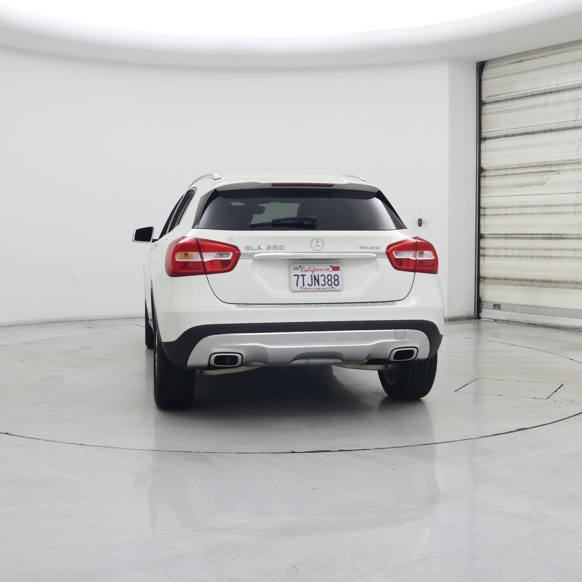 Thumbnail: 2016 Mercedes-Benz GLA - 6