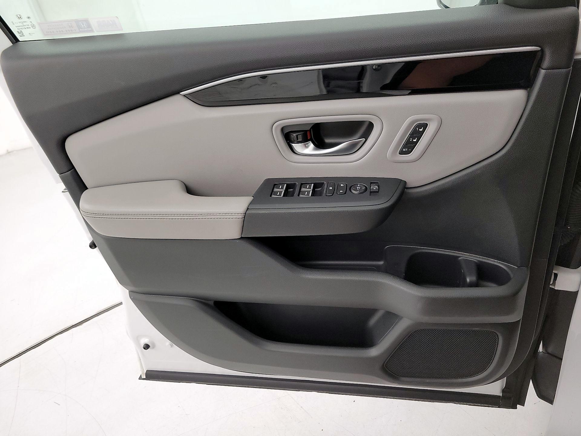 Thumbnail: 2025 Honda Pilot - 12