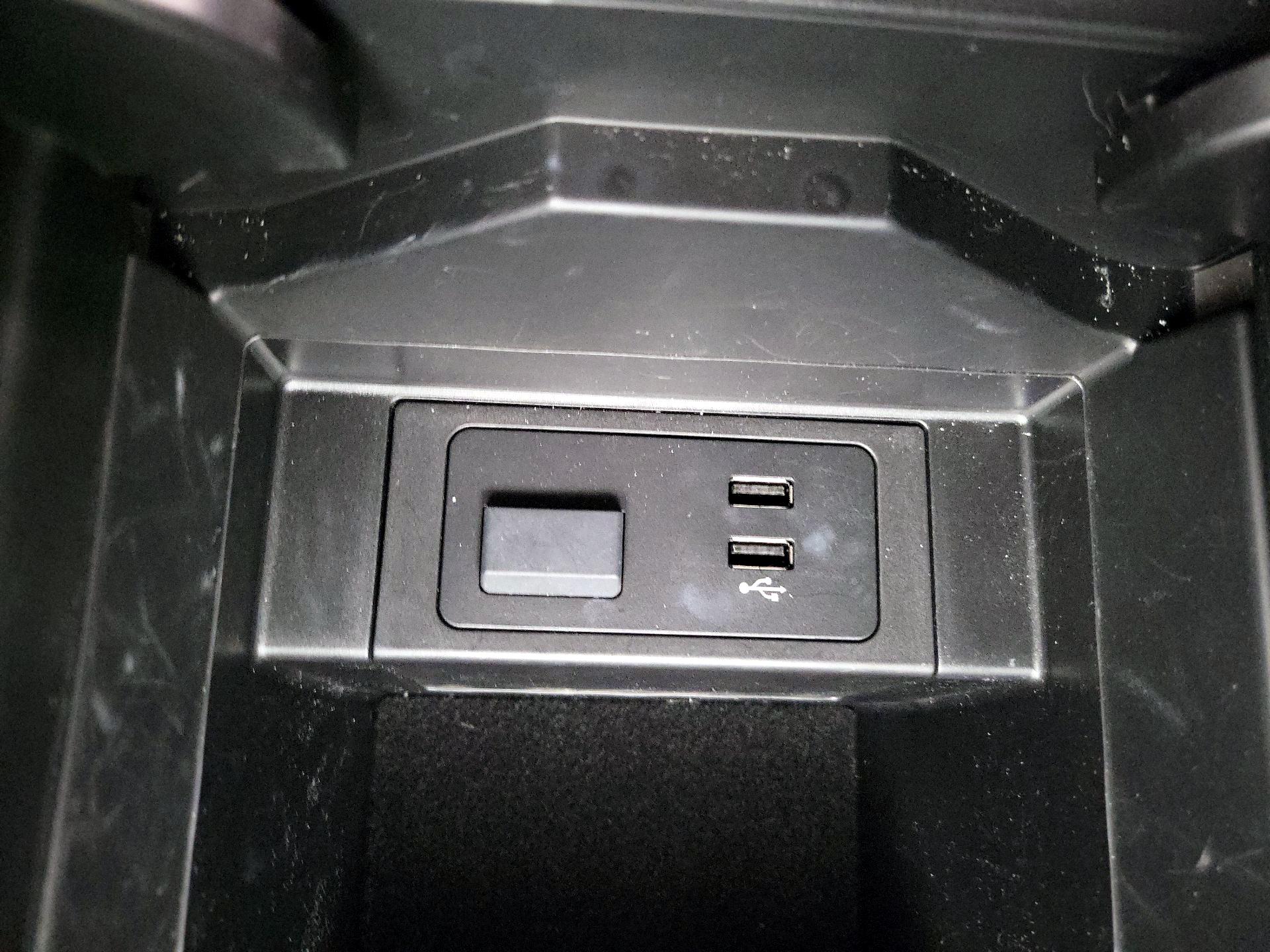 Thumbnail: 2023 Mazda CX-9 - 18