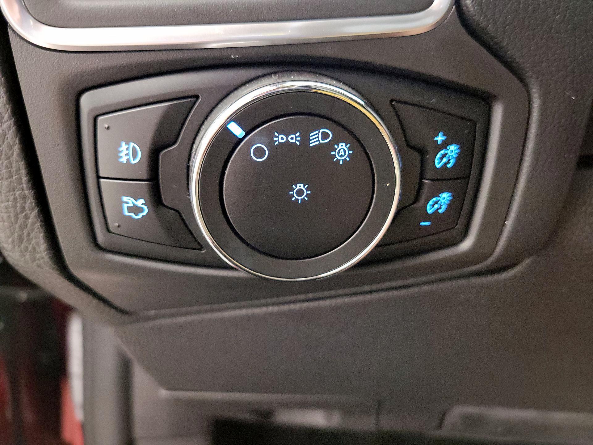 Thumbnail: 2014 Ford Focus - 13