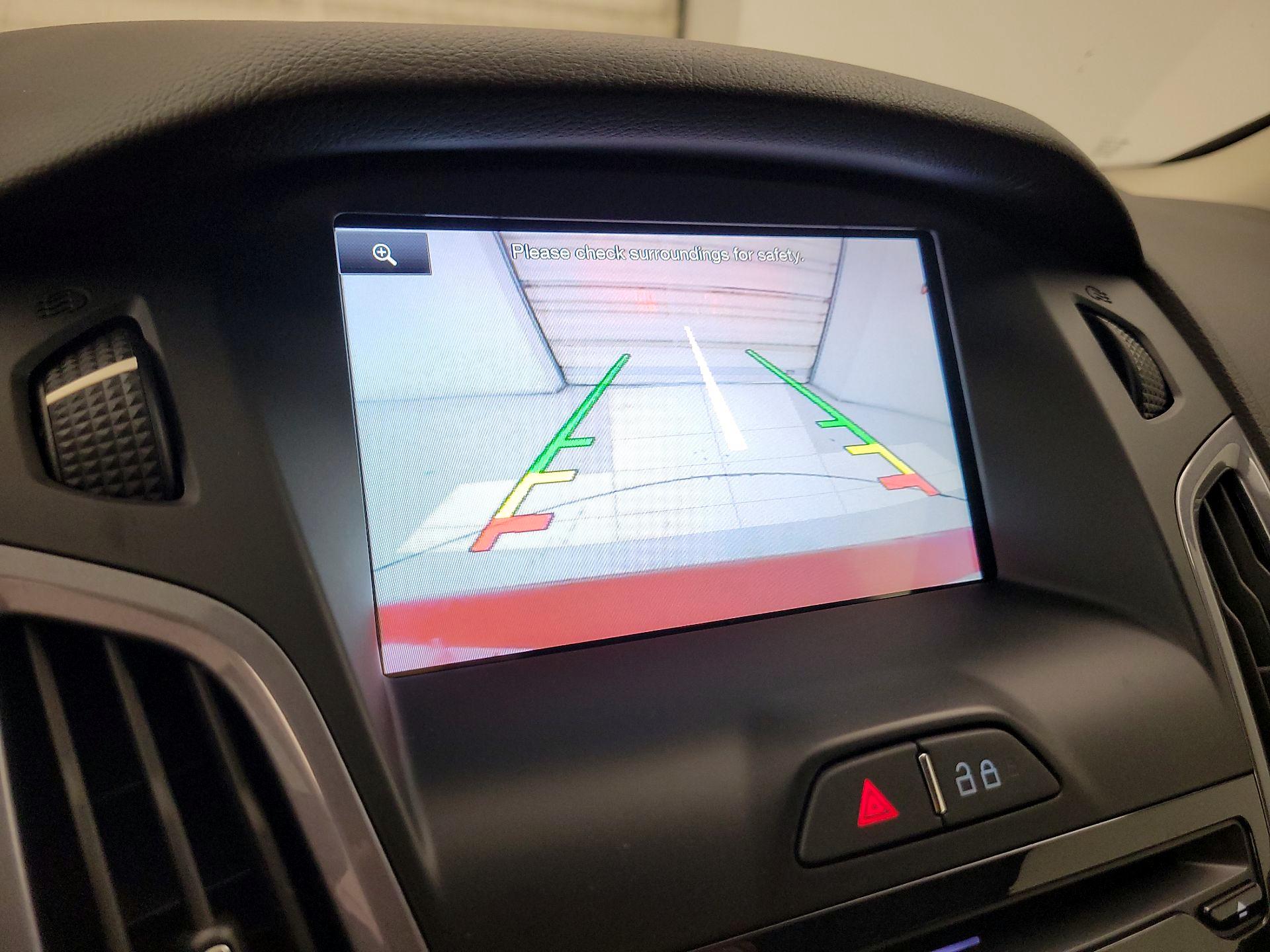 Thumbnail: 2014 Ford Focus - 15