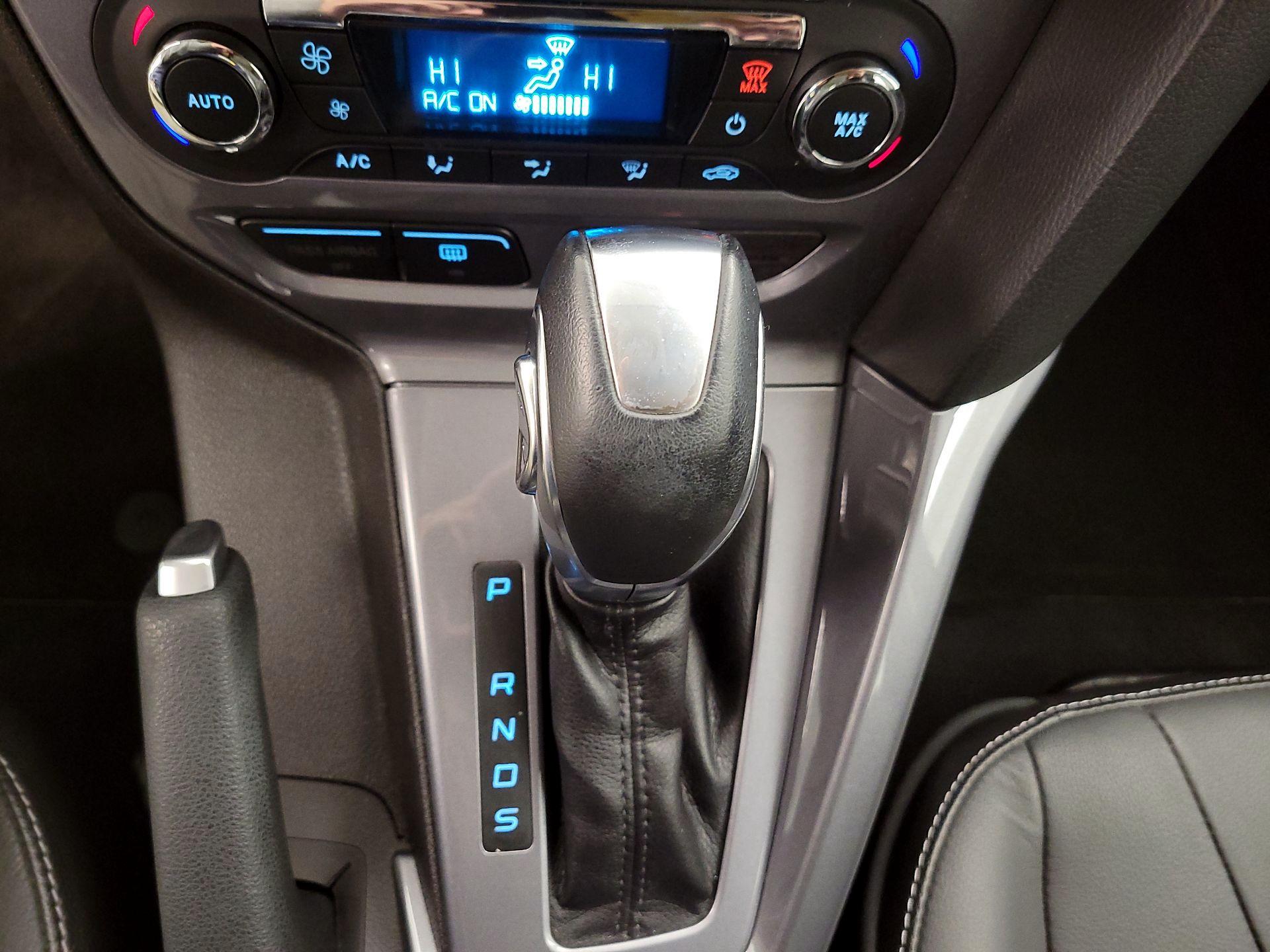 Thumbnail: 2014 Ford Focus - 18